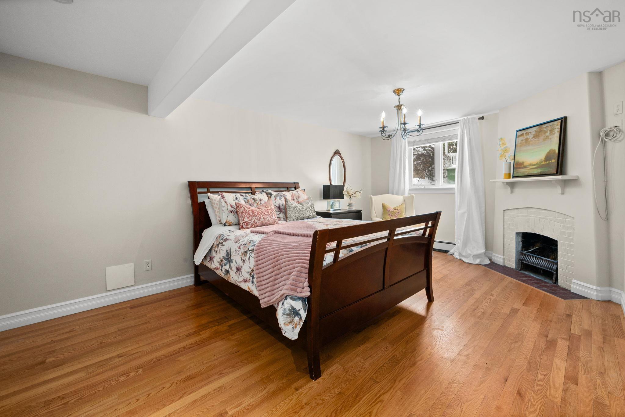 $2,225,000.00: 1950 Connaught Avenue, Halifax