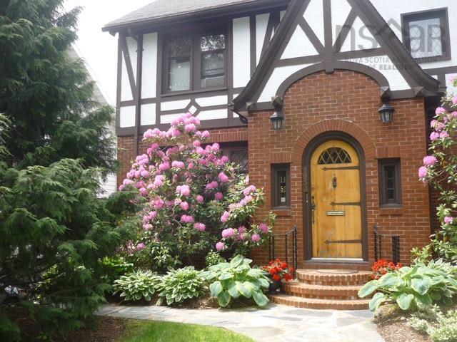 $2,225,000.00: 1950 Connaught Avenue, Halifax