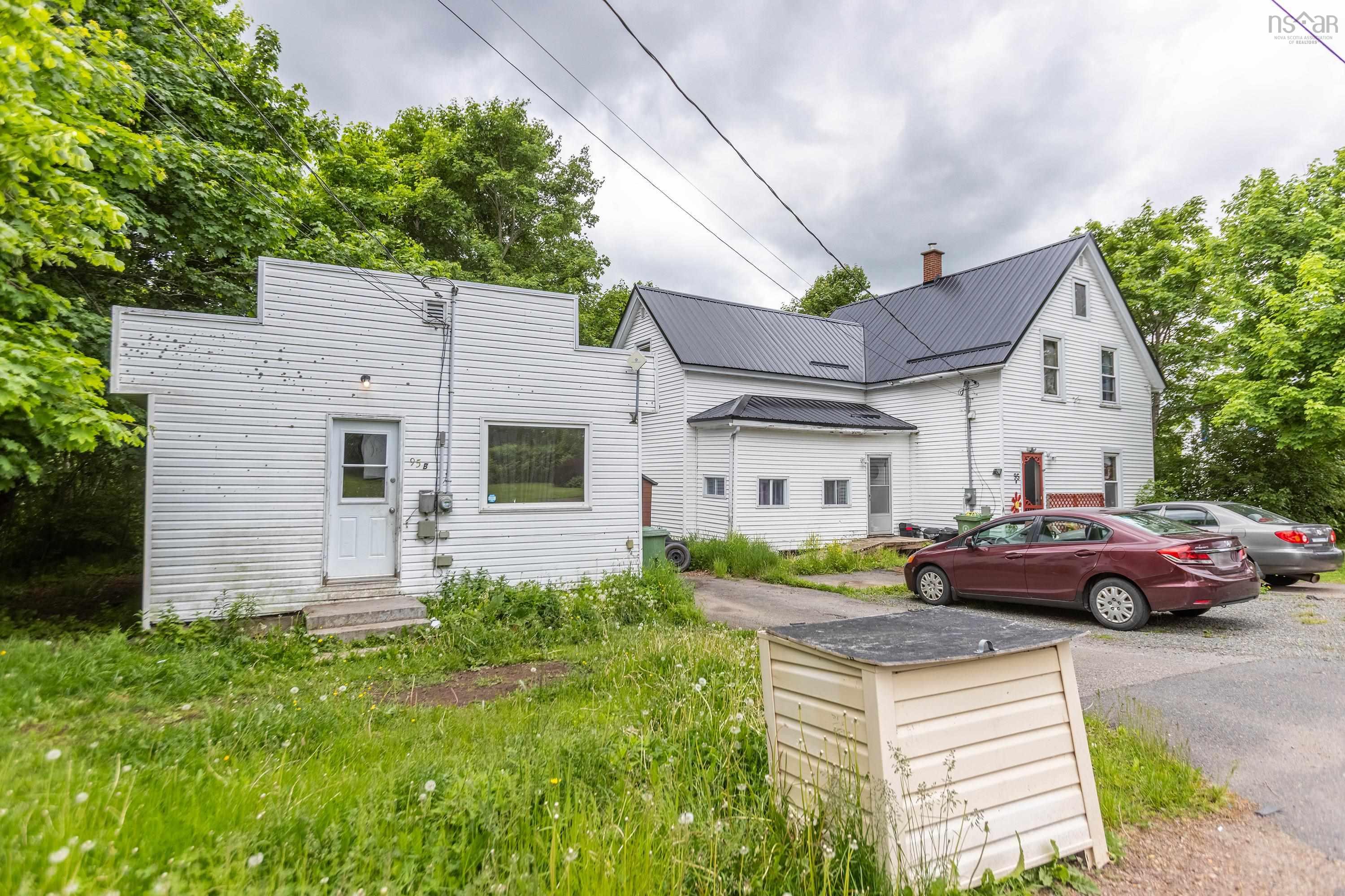 $219,900.00: 95 Church Street, Springhill