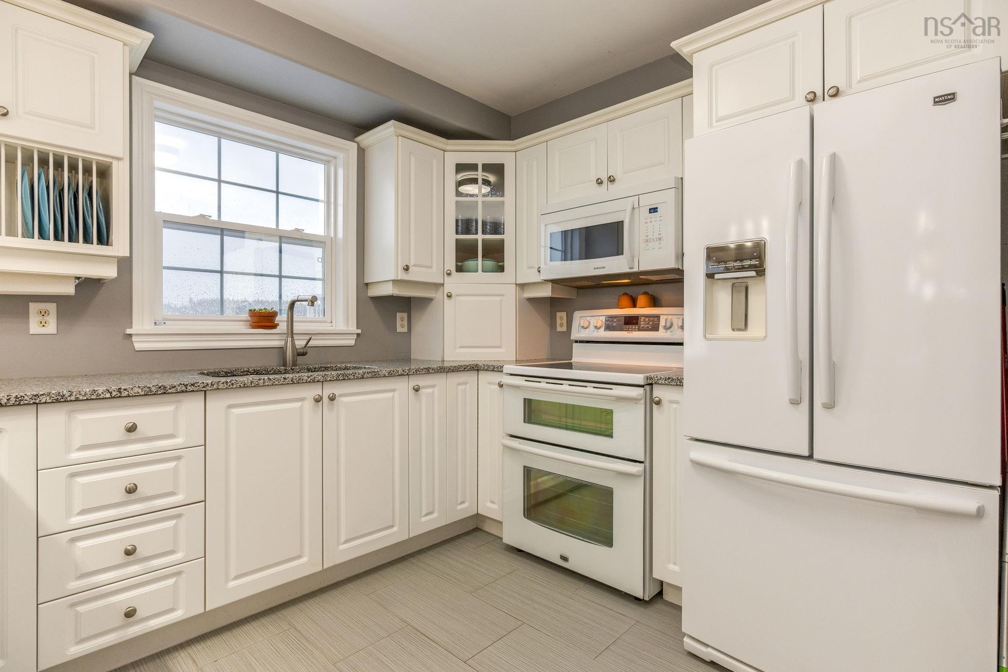 102 Larry Uteck Boulevard, Halifax, NS (MLS 202601590)