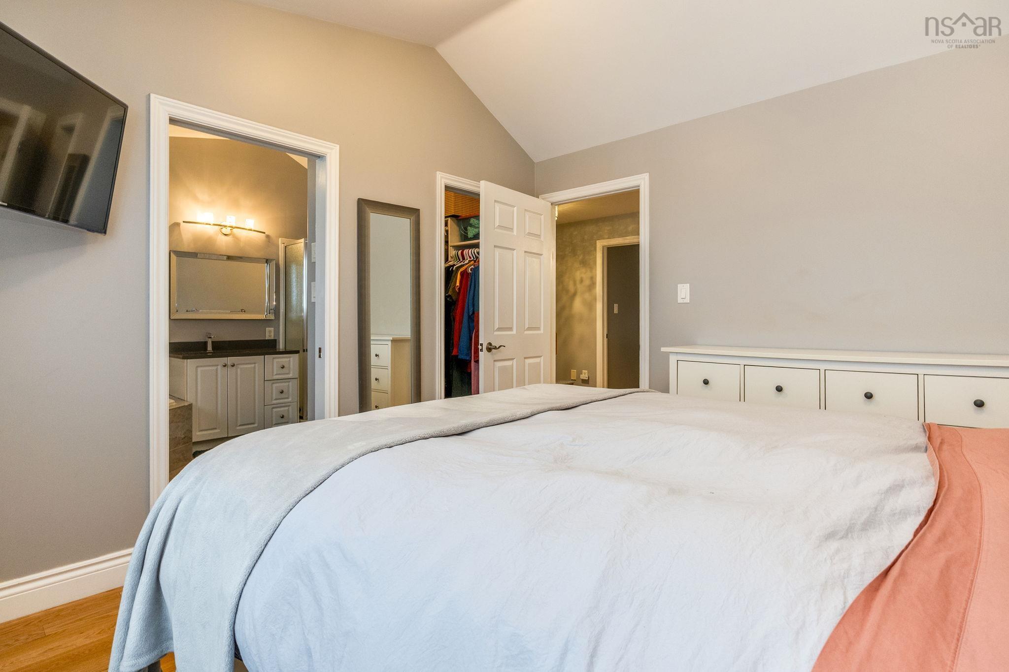 102 Larry Uteck Boulevard, Halifax, NS (MLS 202601590)