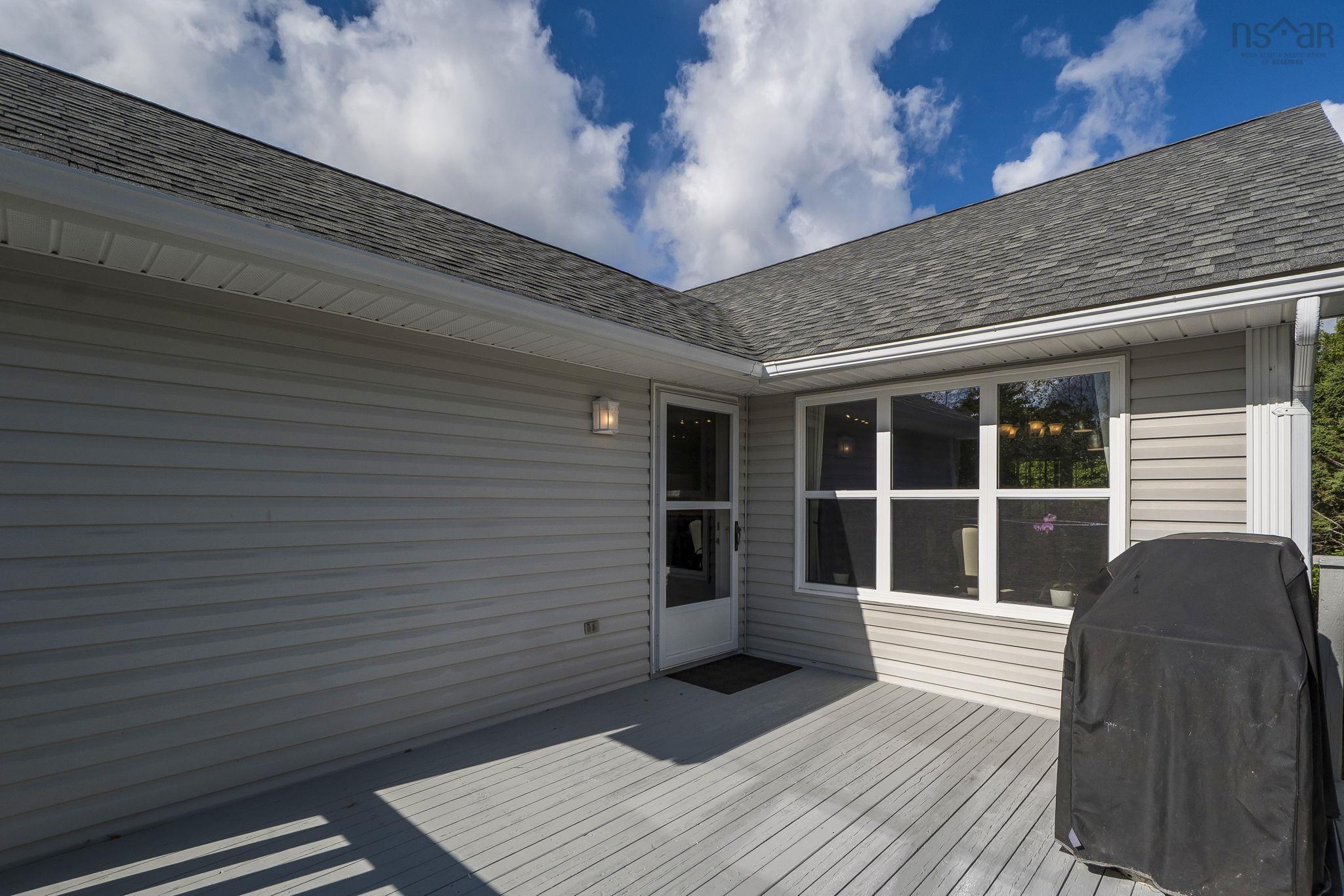 15 Bingham Drive, Stillwater Lake, NS (MLS 202601593)