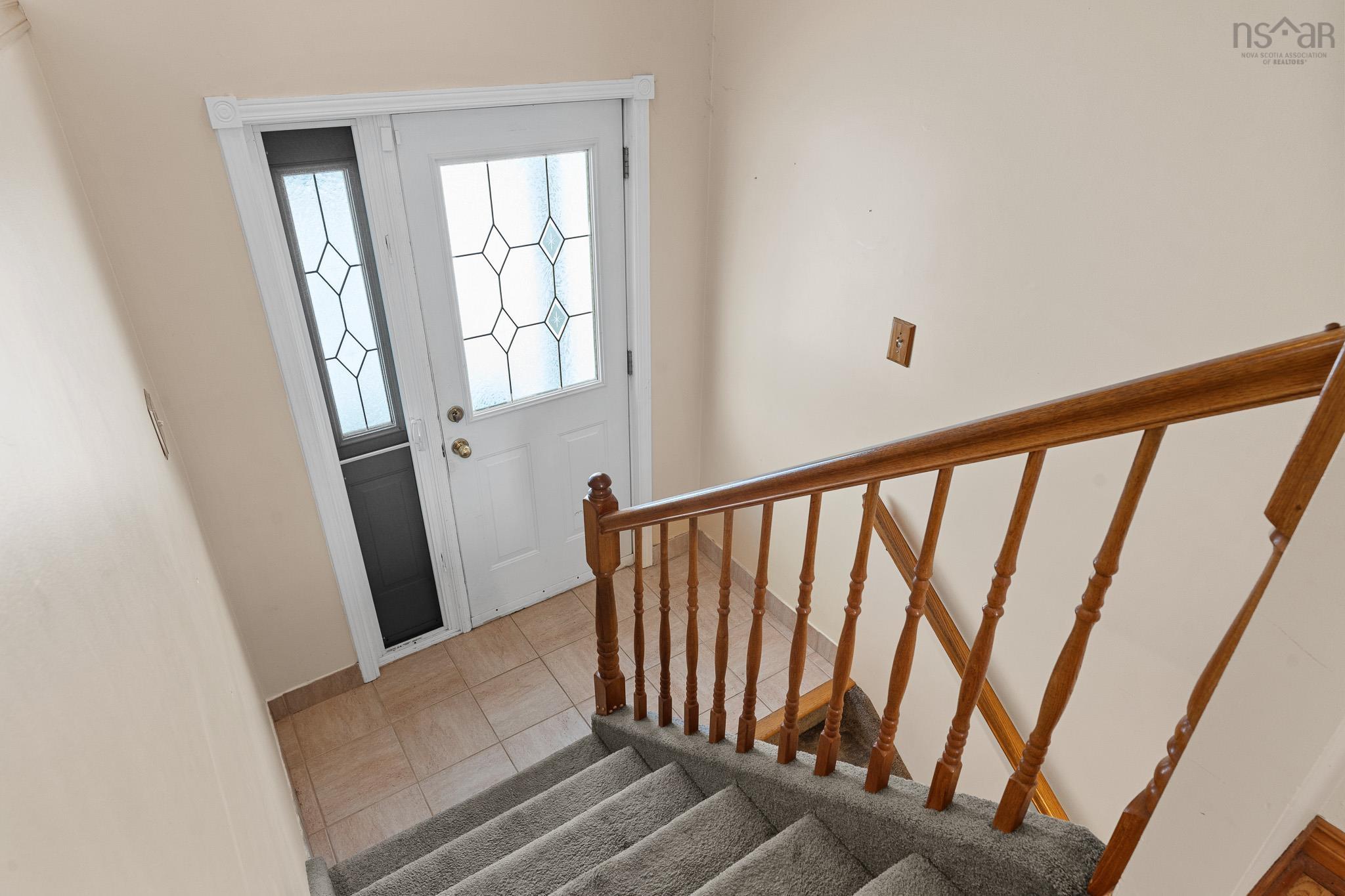 5 Poplar Drive, Cole Harbour, NS (MLS 202601604)