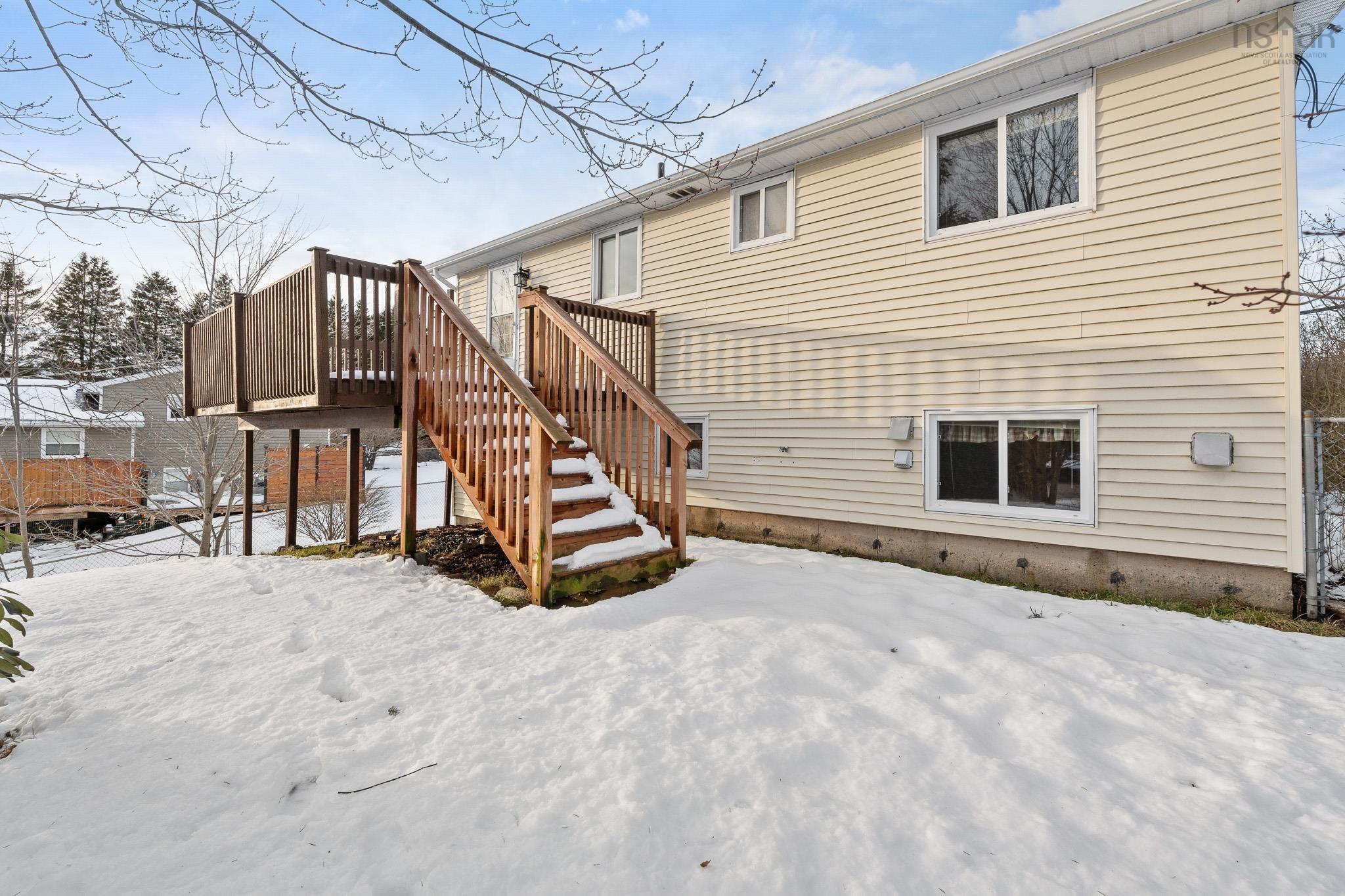 5 Poplar Drive, Cole Harbour, NS (MLS 202601604)