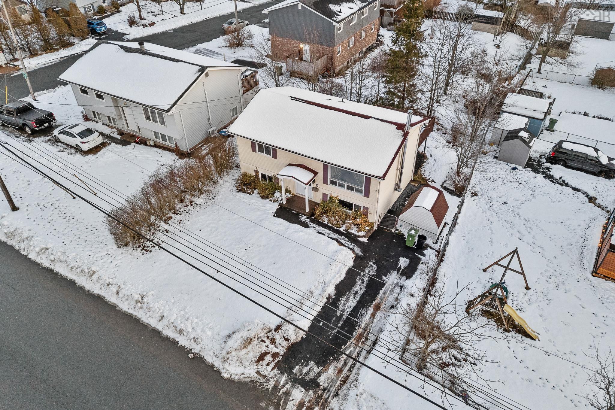 5 Poplar Drive, Cole Harbour, NS (MLS 202601604)