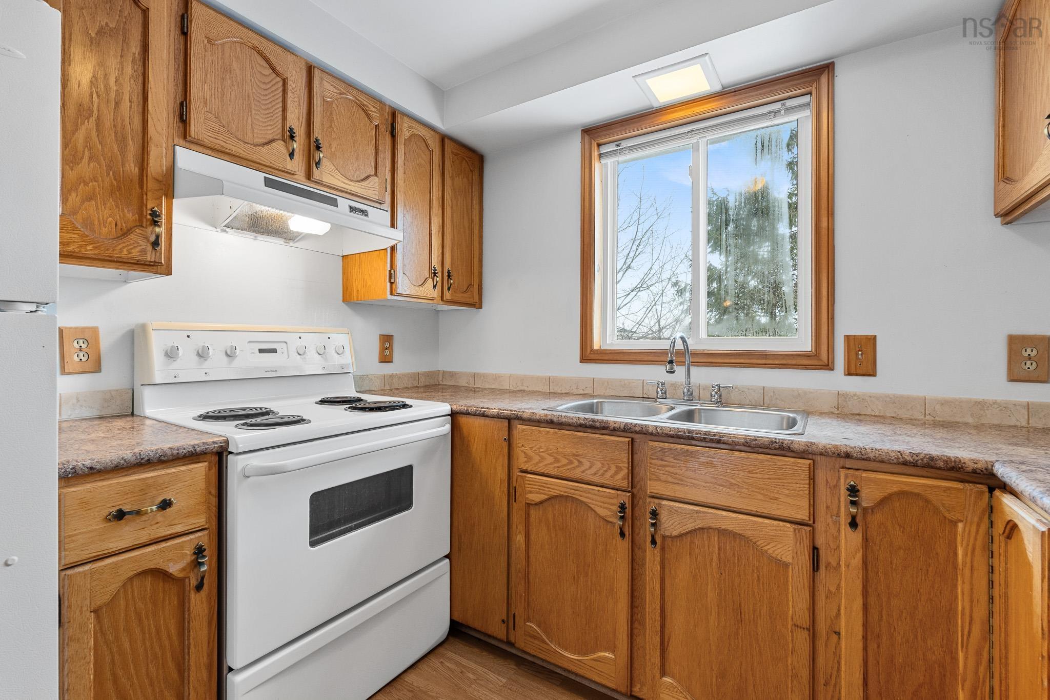 5 Poplar Drive, Cole Harbour, NS (MLS 202601604)