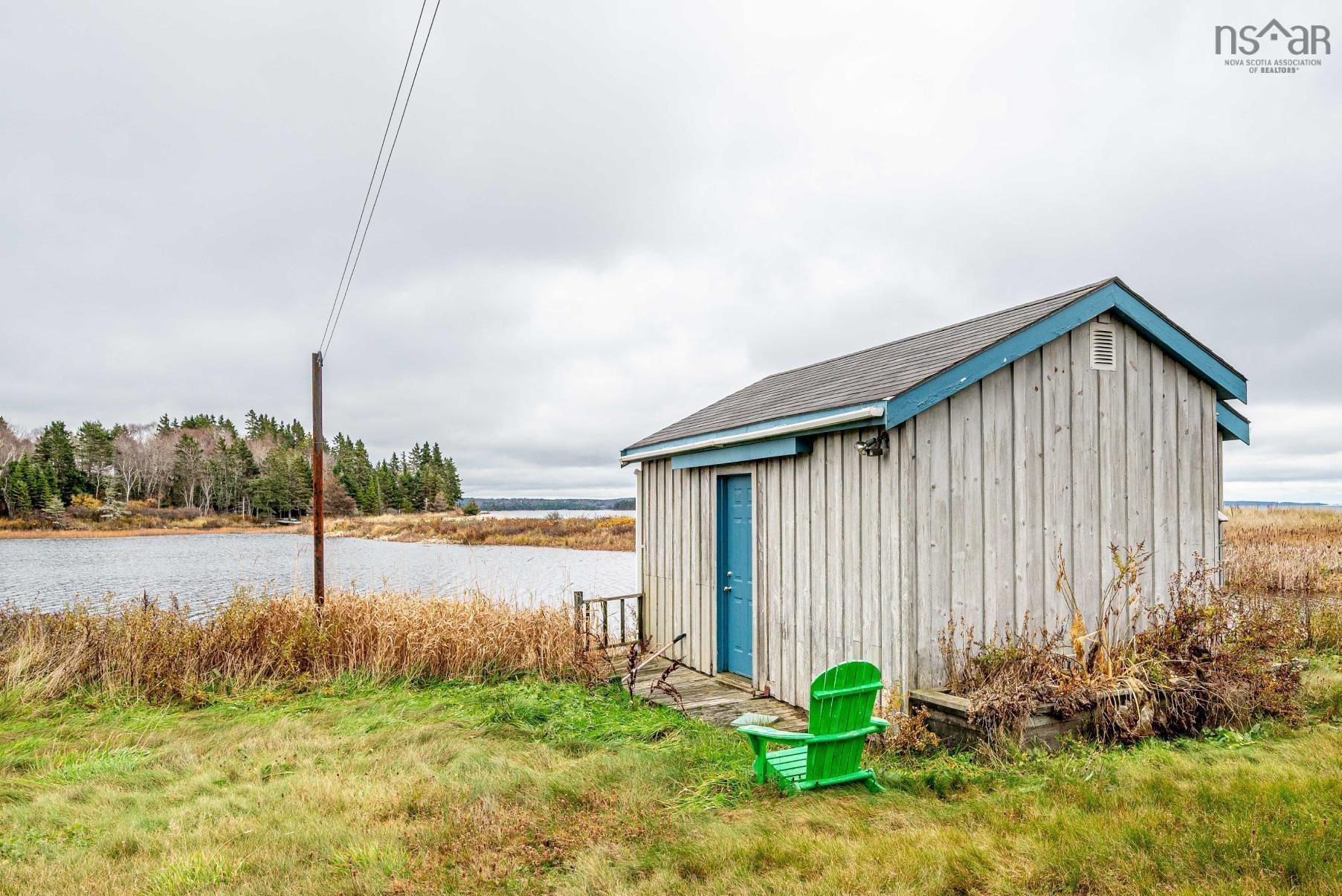 $549,000.00: 8278 St Margarets Bay Road, Black Point