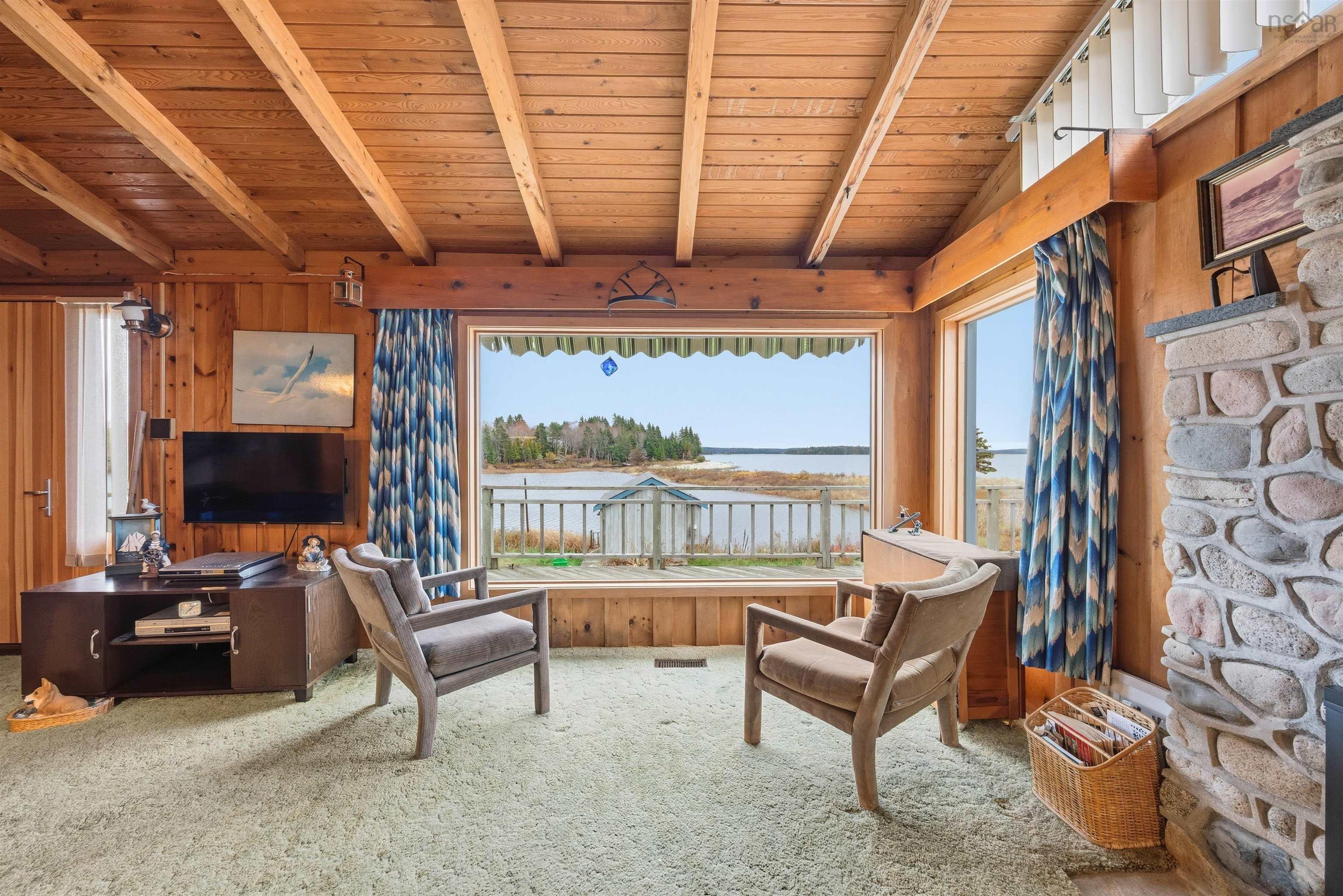 $549,000.00: 8278 St Margarets Bay Road, Black Point