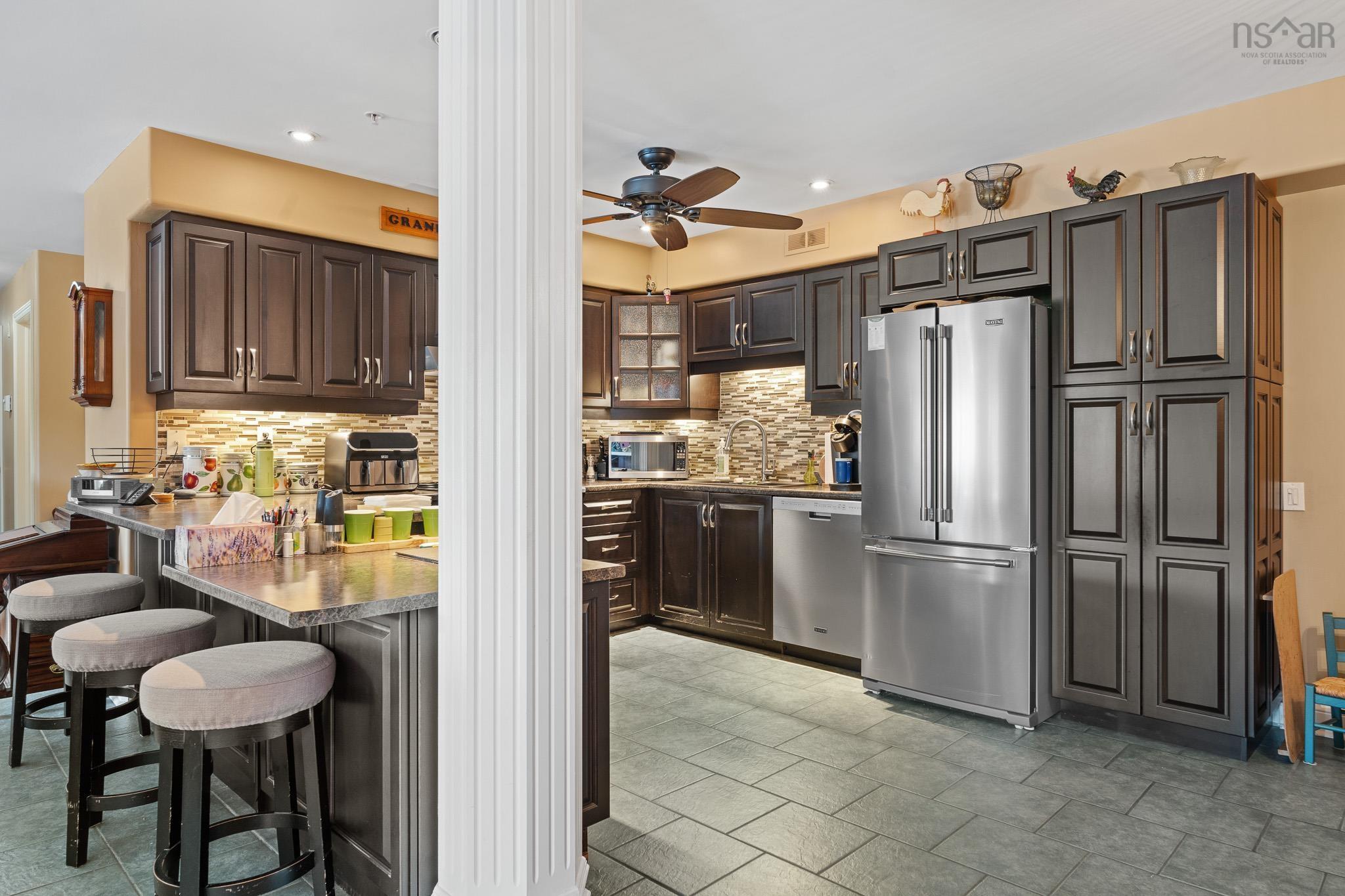 $649,900.00: 214 512 Parkland Drive, Halifax