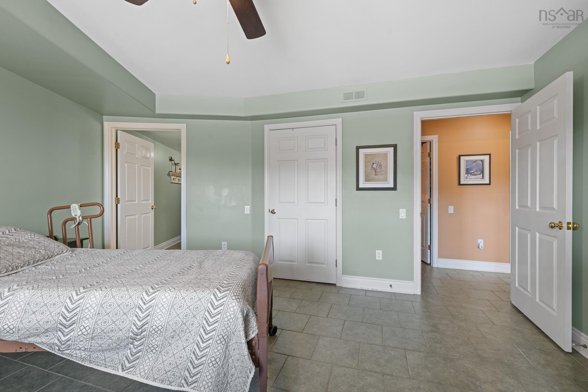 $649,900.00: 214 512 Parkland Drive, Halifax