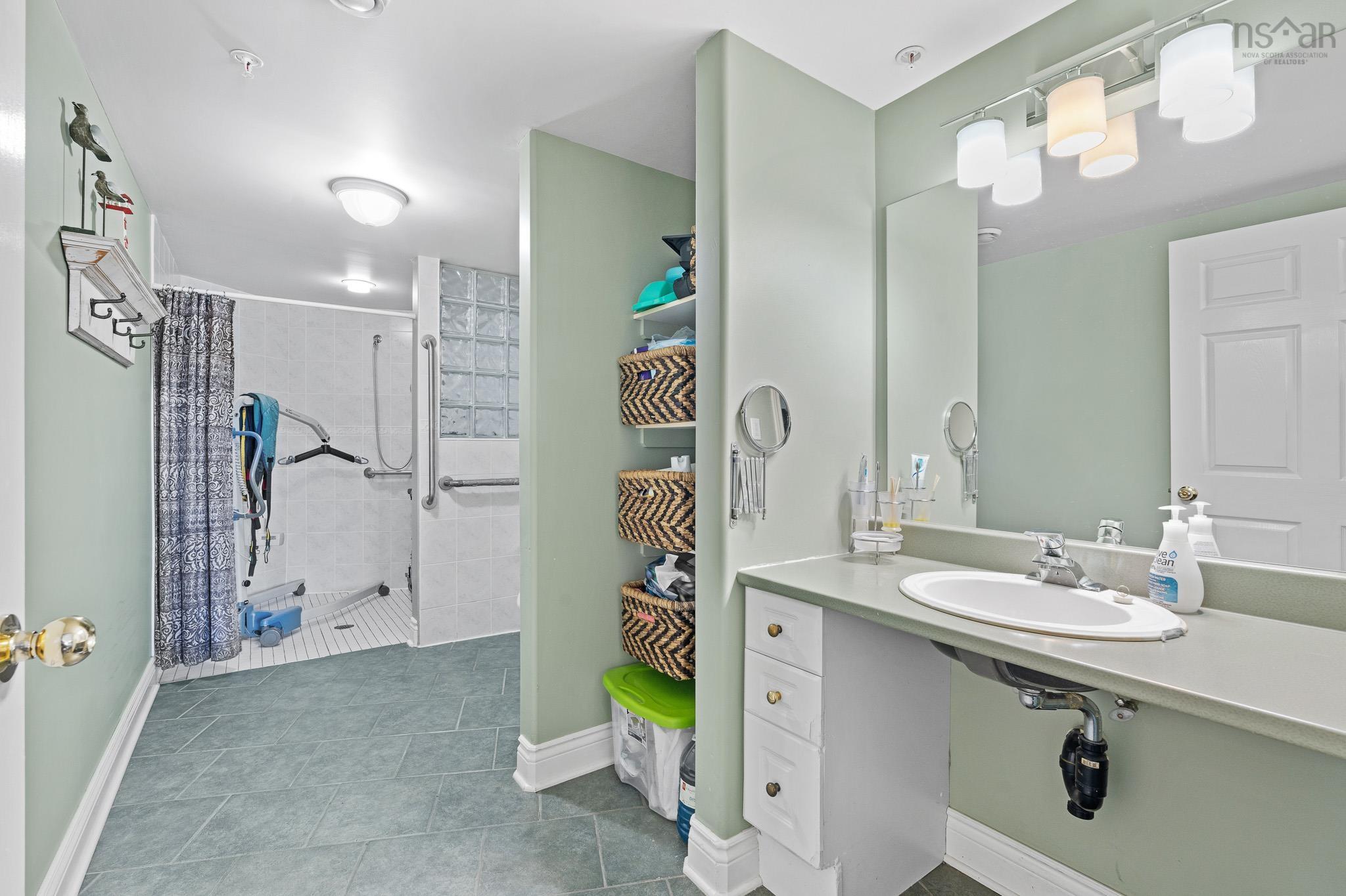 $649,900.00: 214 512 Parkland Drive, Halifax