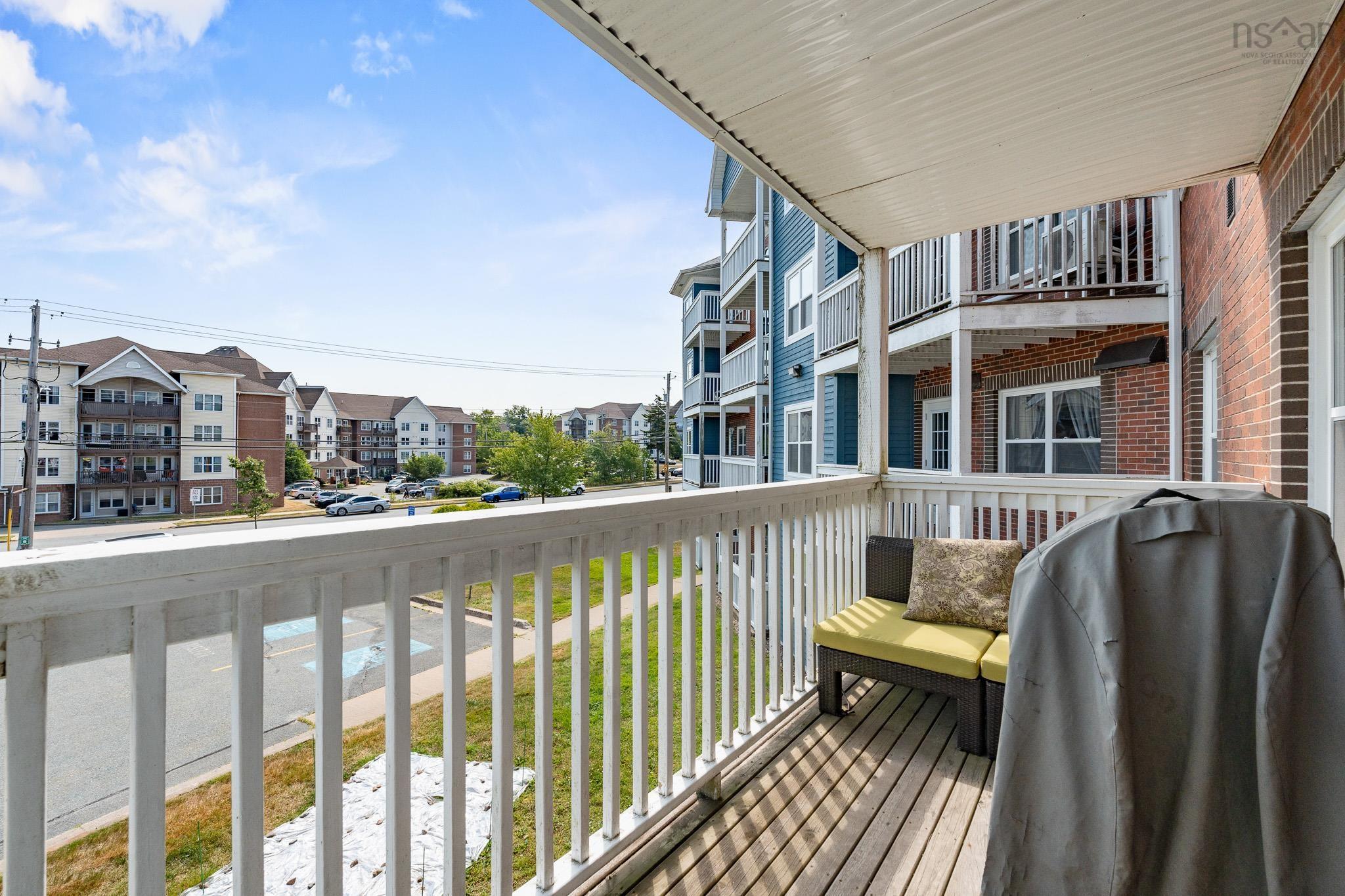 $649,900.00: 214 512 Parkland Drive, Halifax