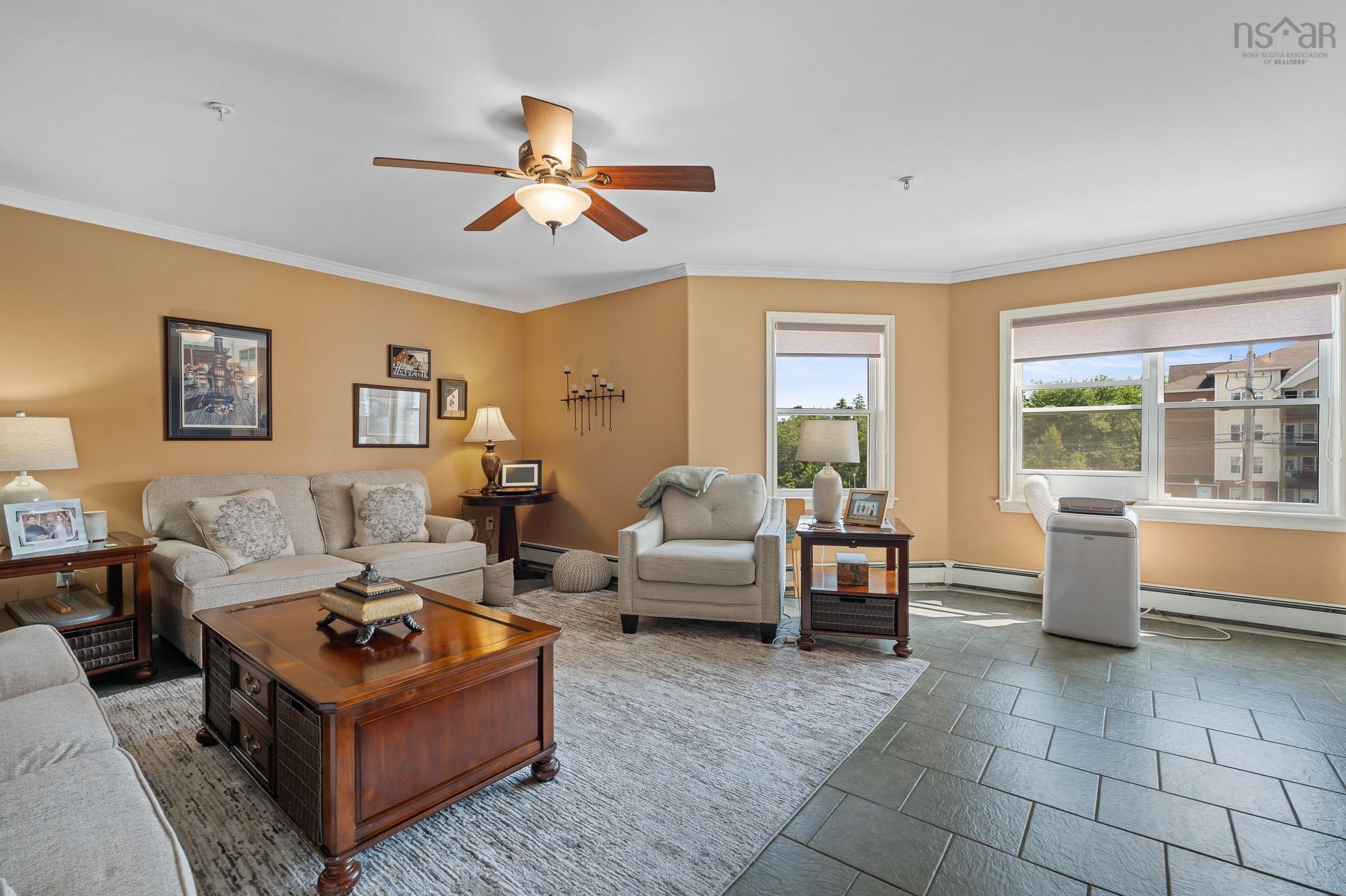 $649,900.00: 214 512 Parkland Drive, Halifax