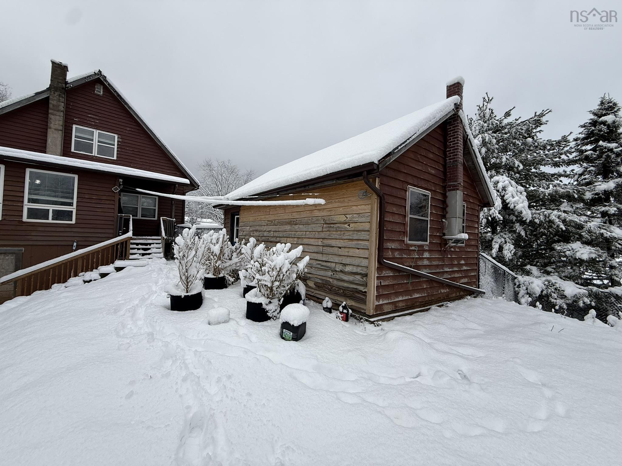 $359,000.00: 693 TRURO HEIGHTS Road, Truro Heights