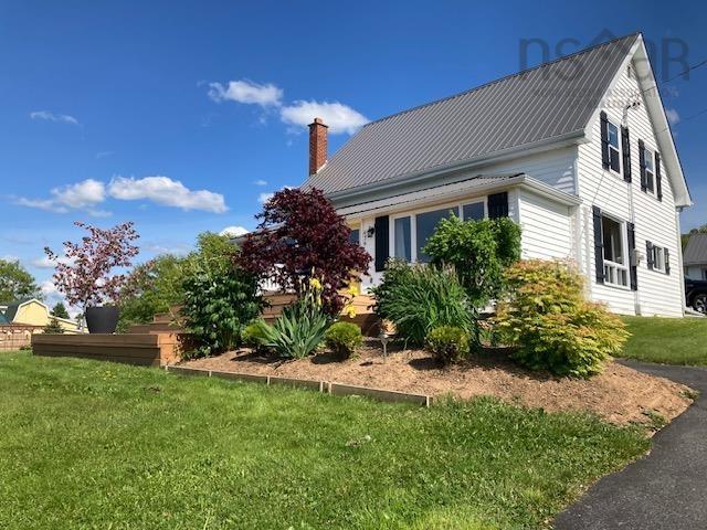 $479,500.00: 676 Highway 201, Moschelle