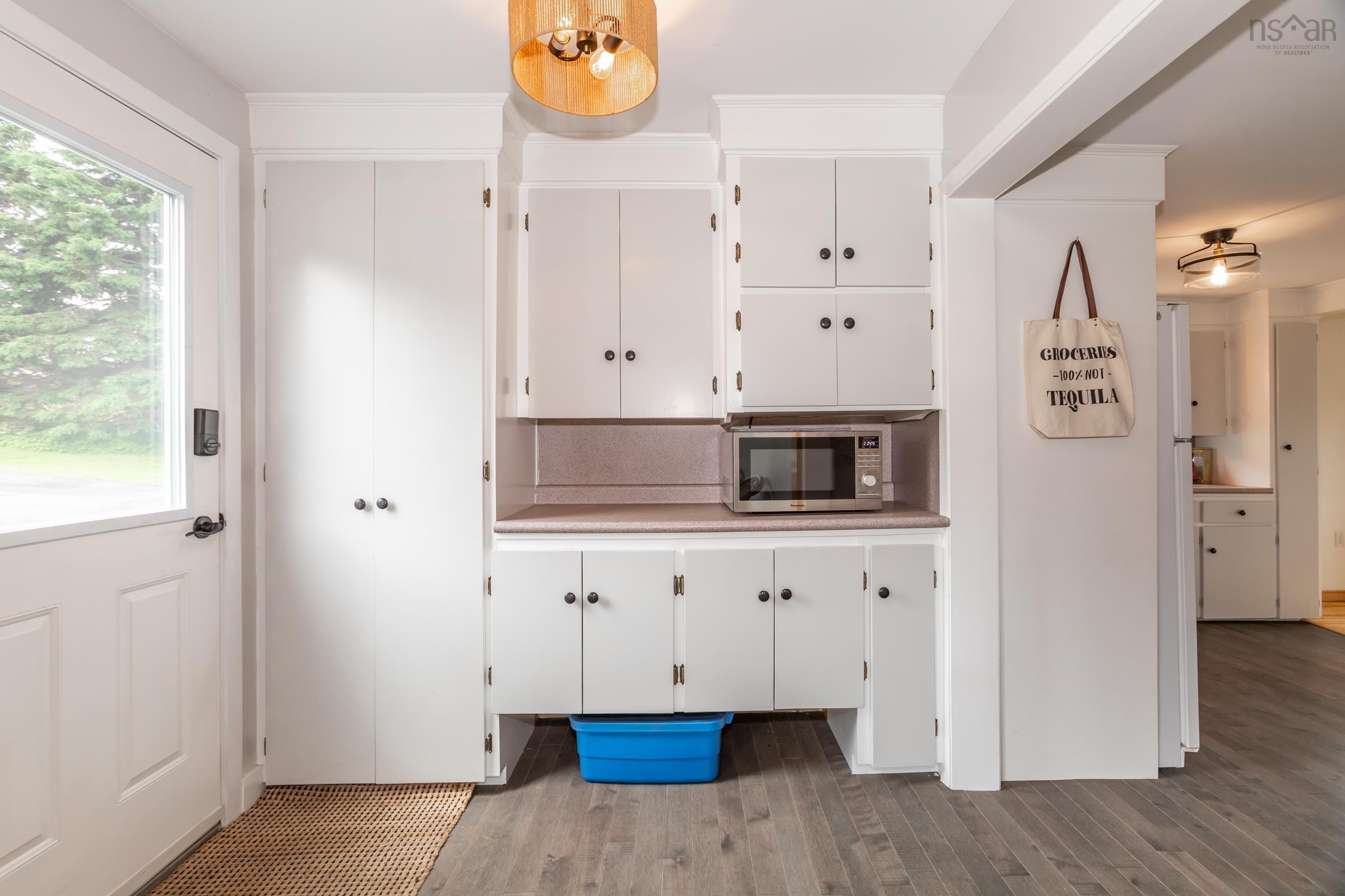 $479,500.00: 676 Highway 201, Moschelle