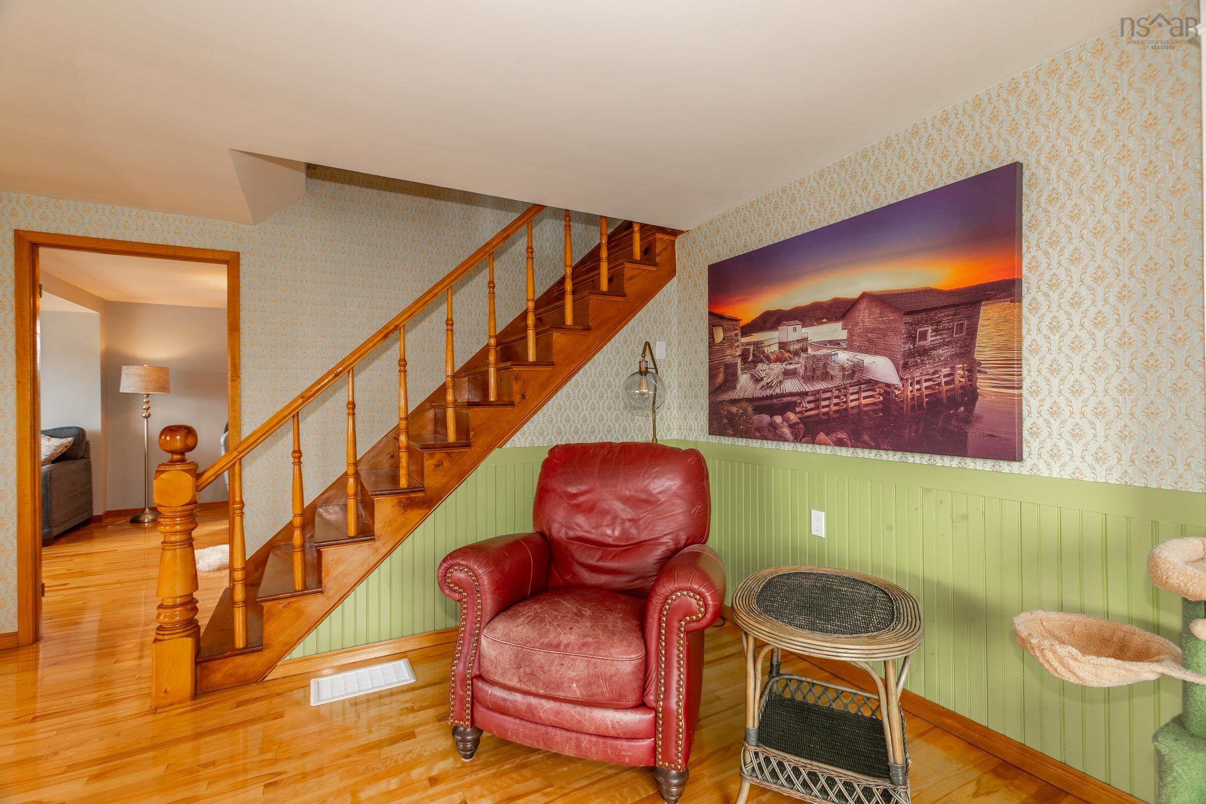 $479,500.00: 676 Highway 201, Moschelle