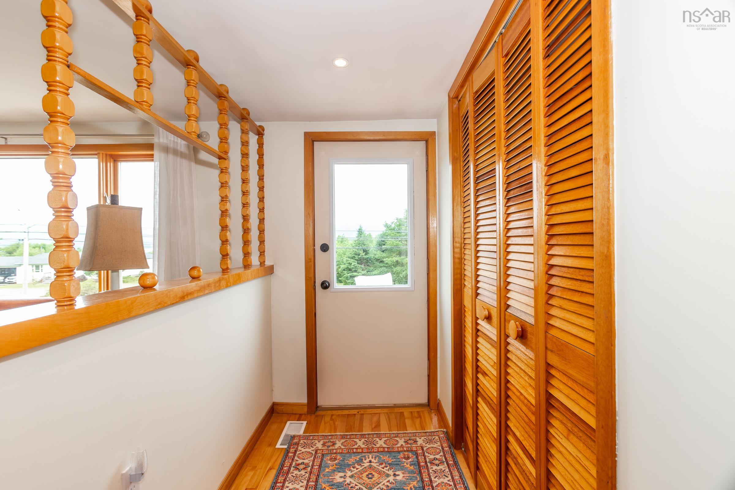 $479,500.00: 676 Highway 201, Moschelle