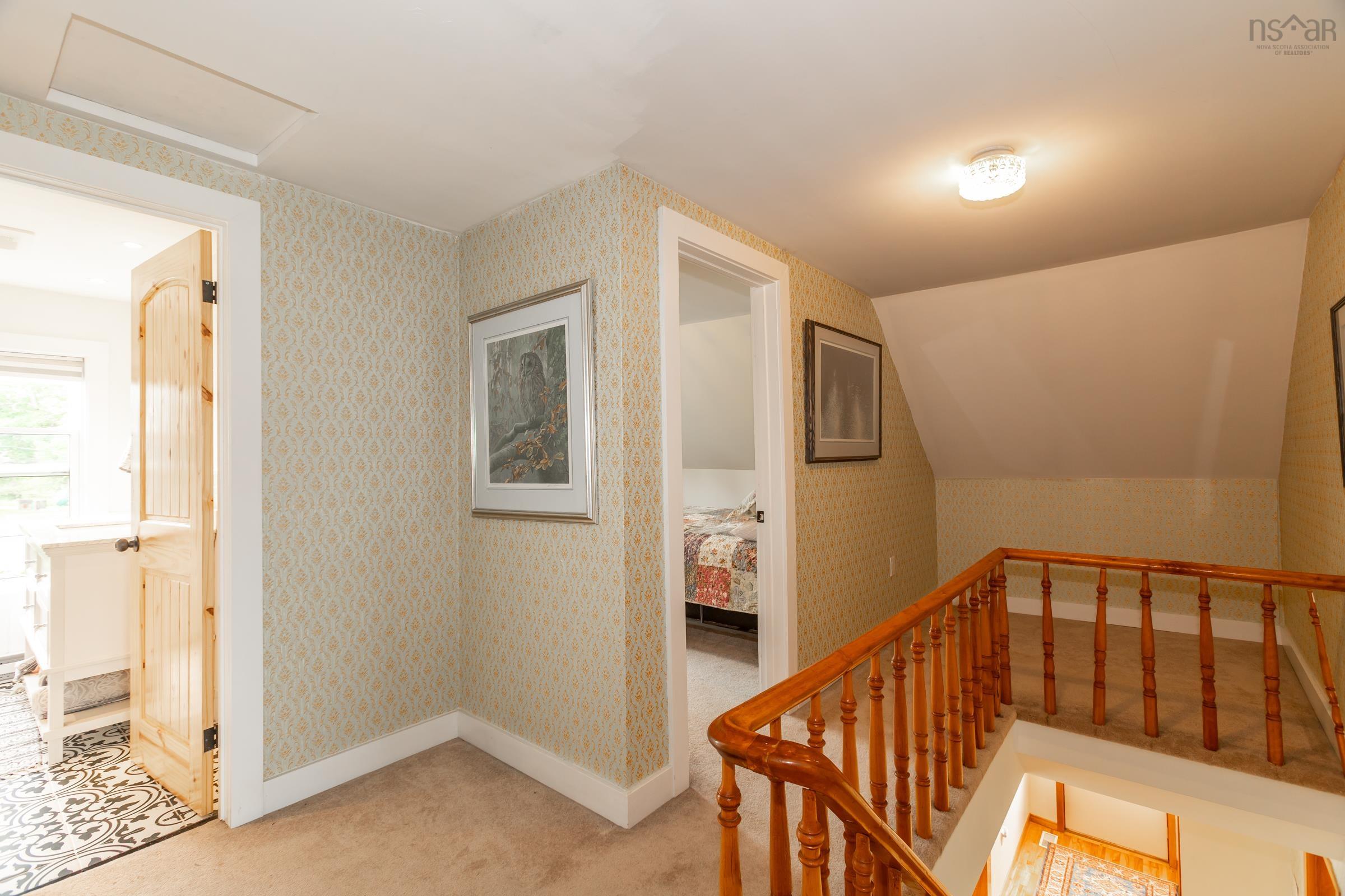 $479,500.00: 676 Highway 201, Moschelle