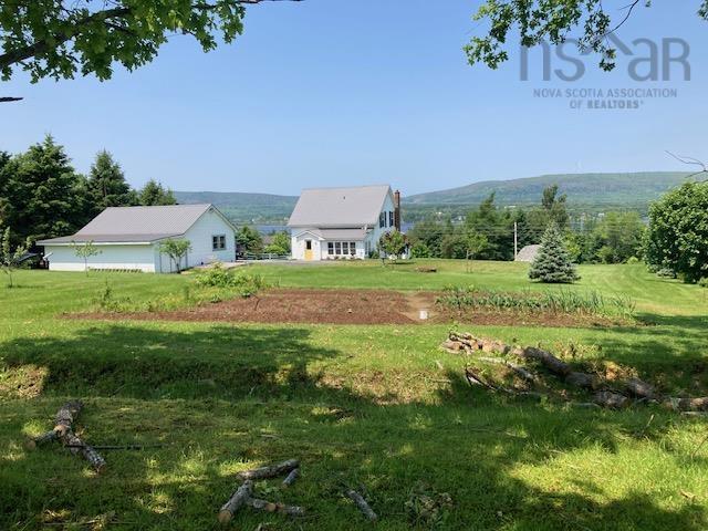 $479,500.00: 676 Highway 201, Moschelle