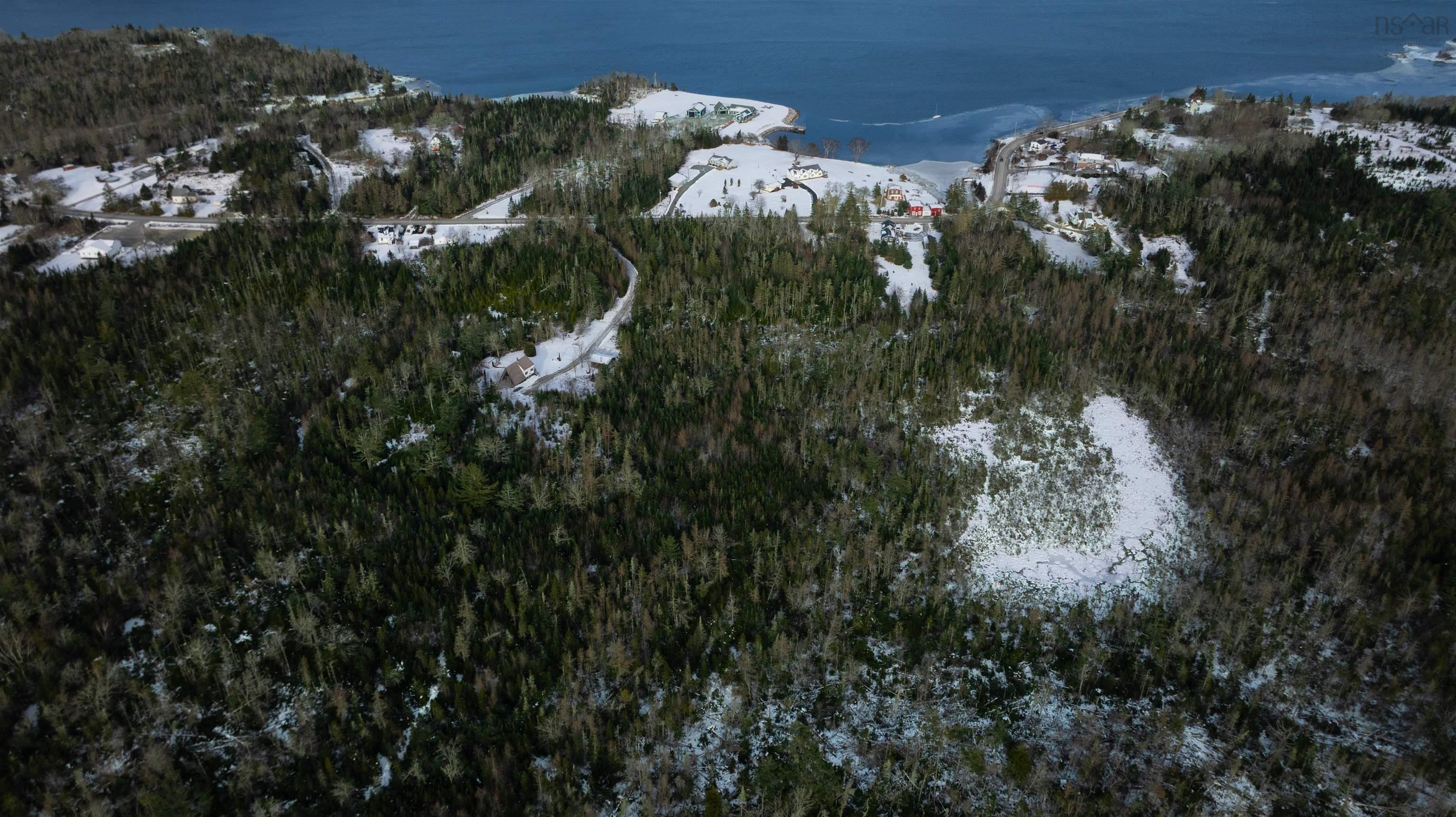 $79,900.00: Highway 725 Ship Harbour, Ship Harbour