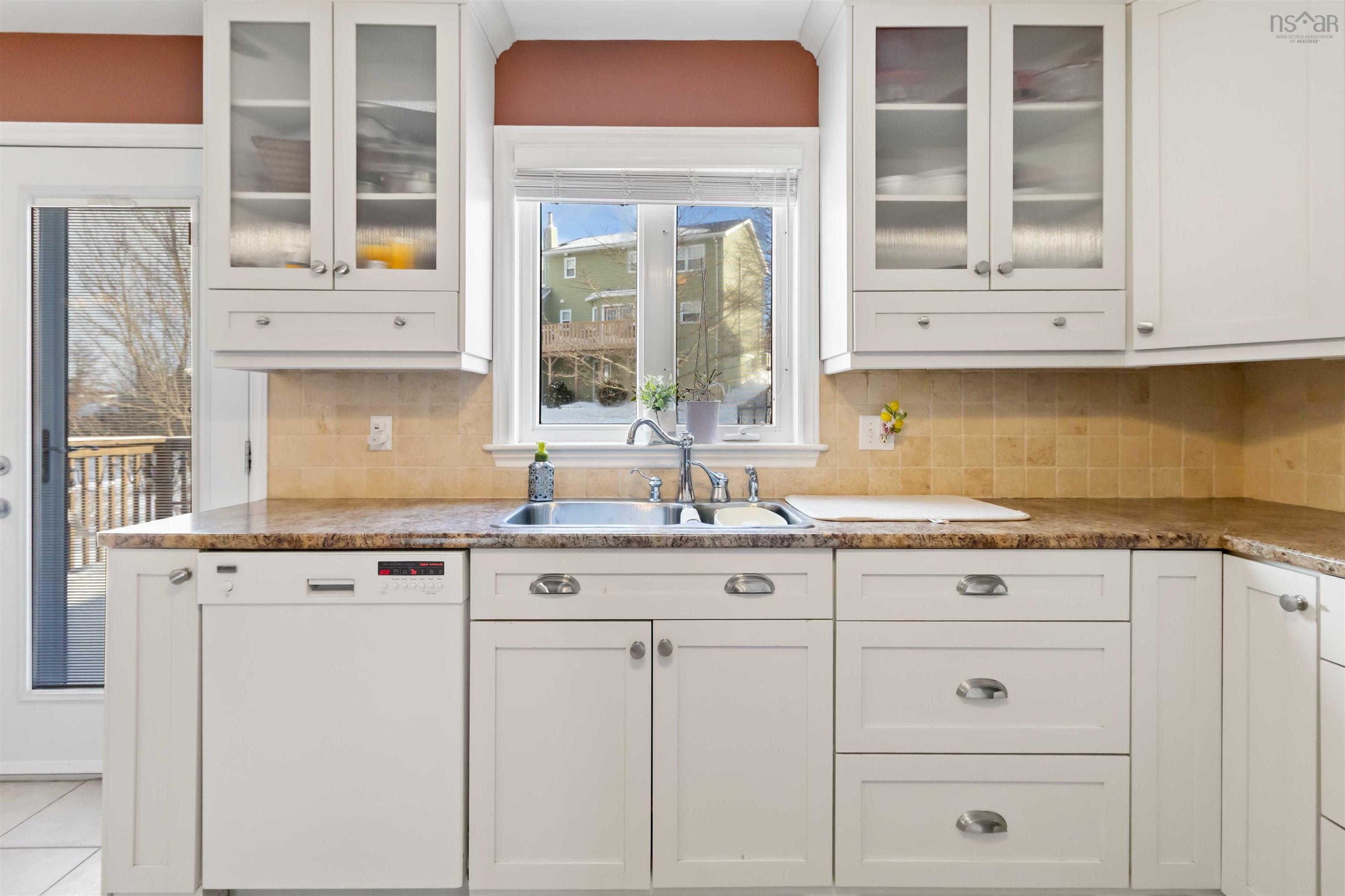 $569,900.00: 92 Russell Lake Drive, Dartmouth