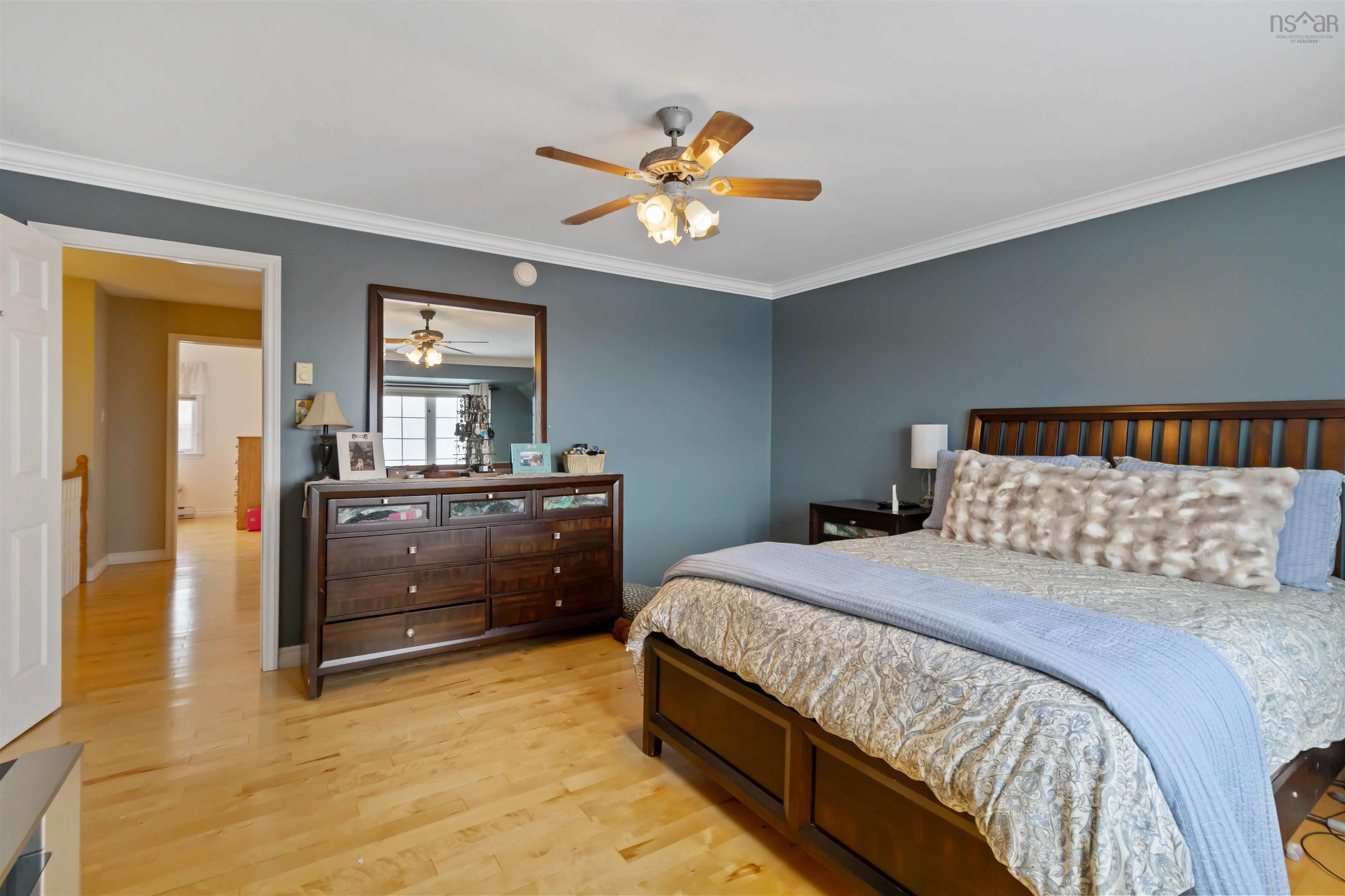 $569,900.00: 92 Russell Lake Drive, Dartmouth