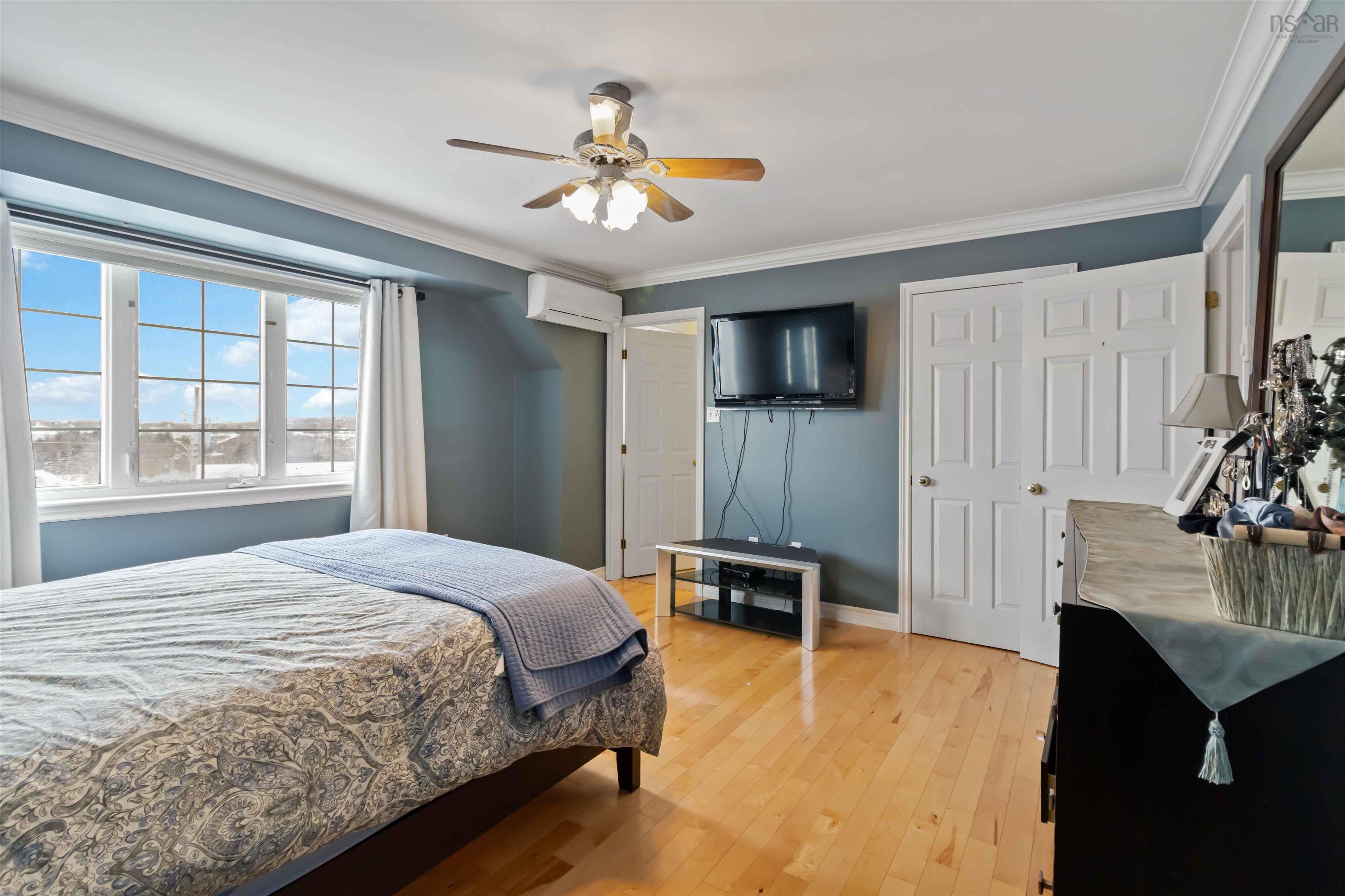 $569,900.00: 92 Russell Lake Drive, Dartmouth