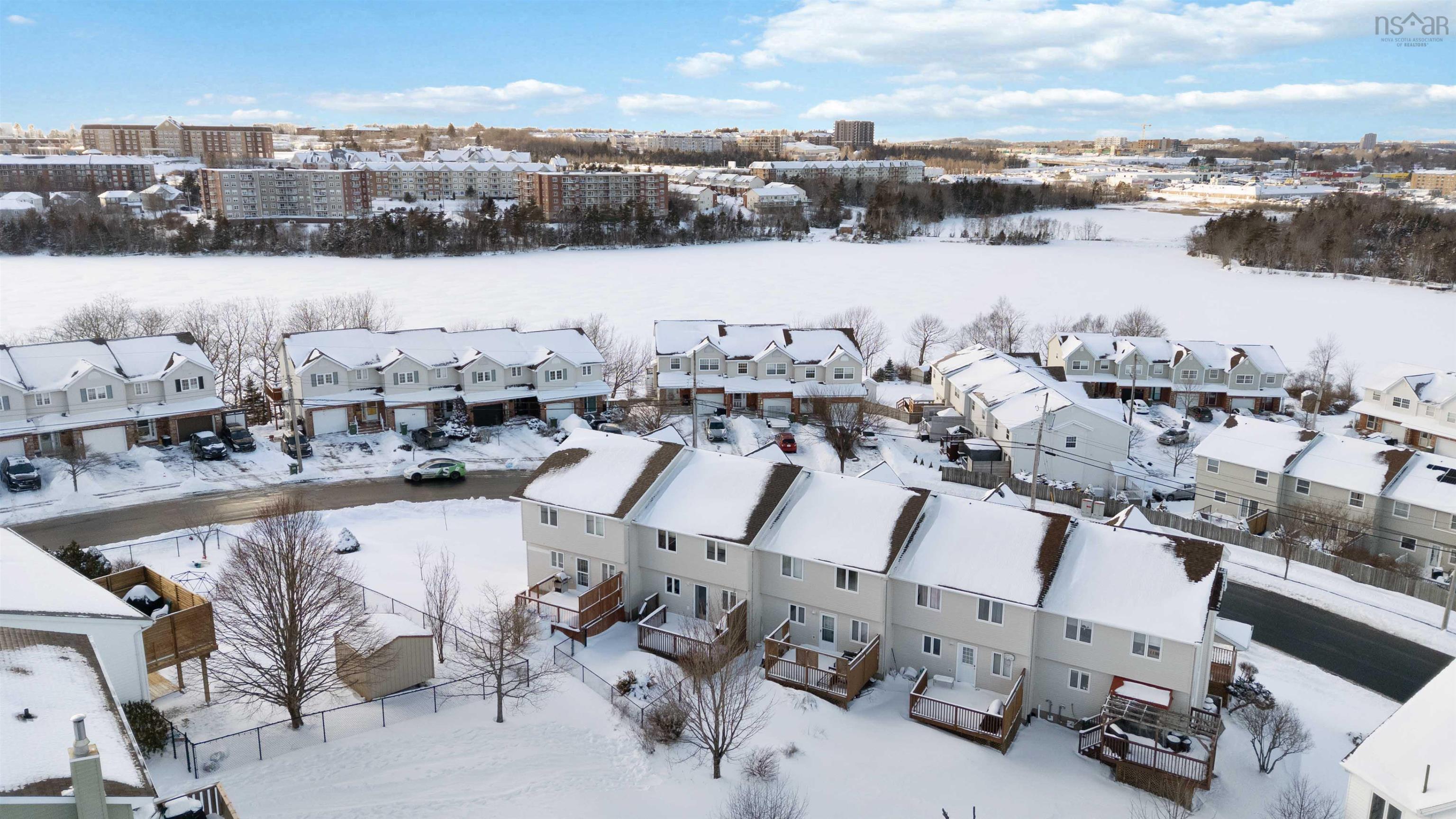 $569,900.00: 92 Russell Lake Drive, Dartmouth