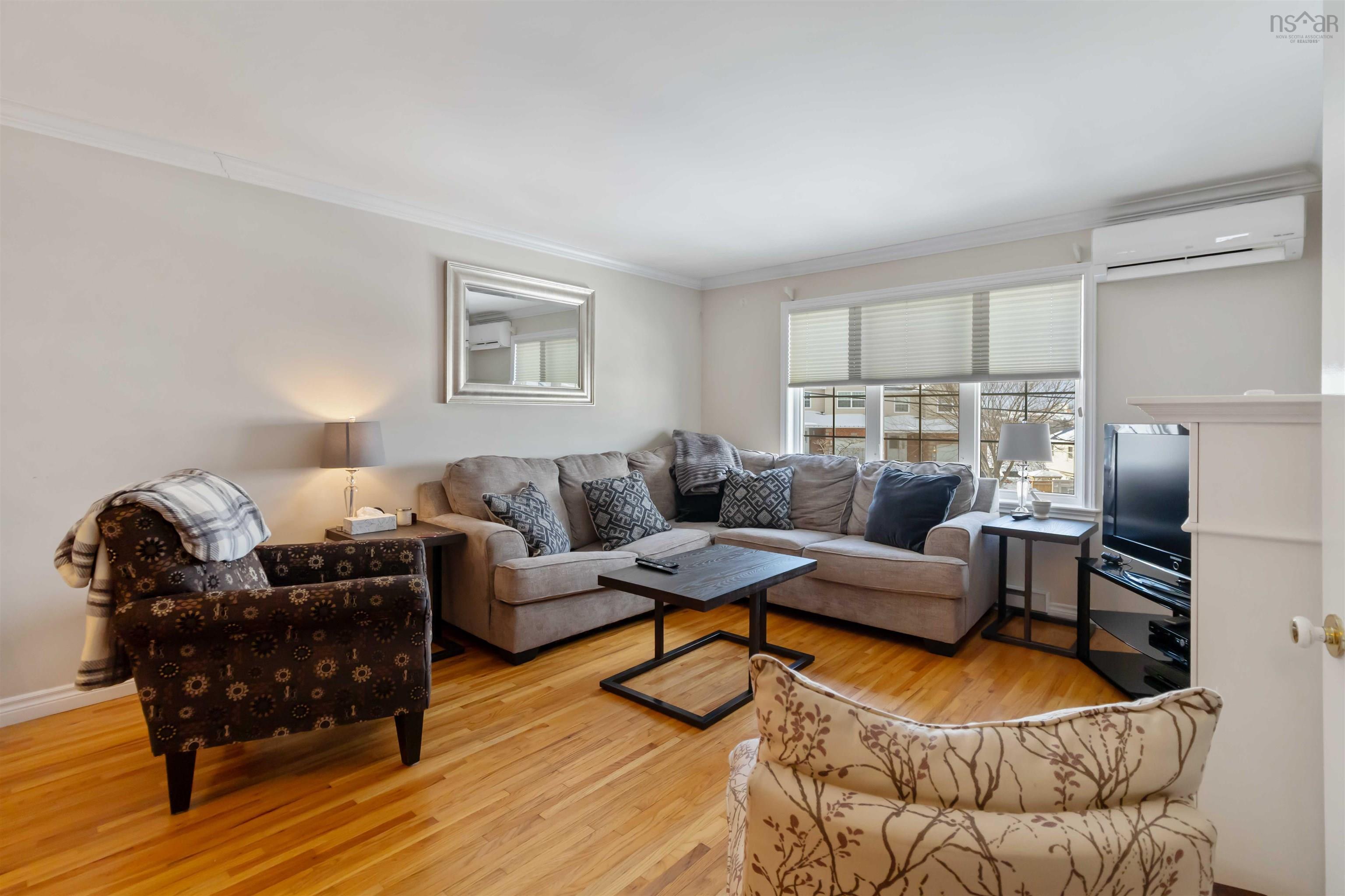 $569,900.00: 92 Russell Lake Drive, Dartmouth