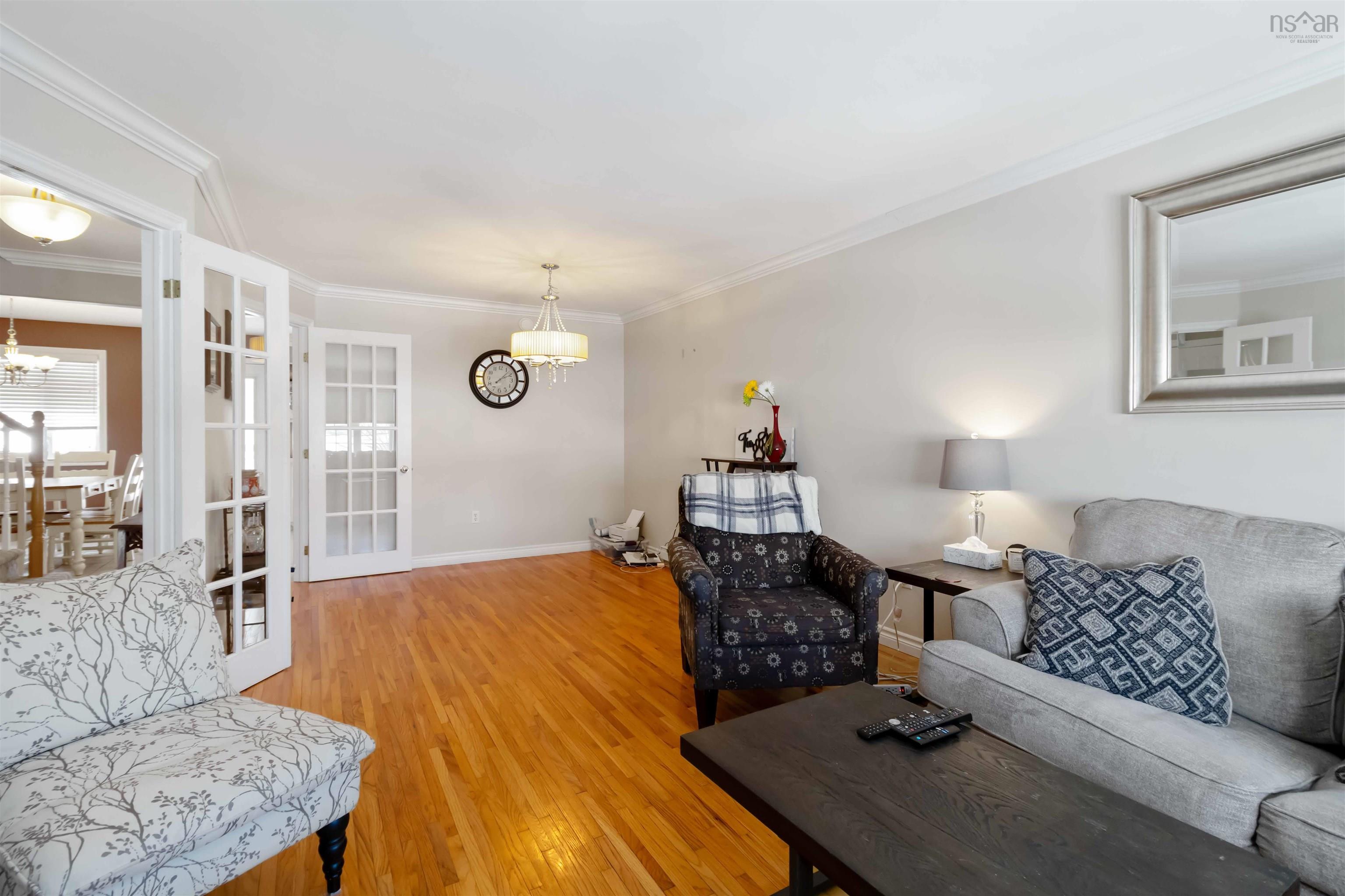 $569,900.00: 92 Russell Lake Drive, Dartmouth