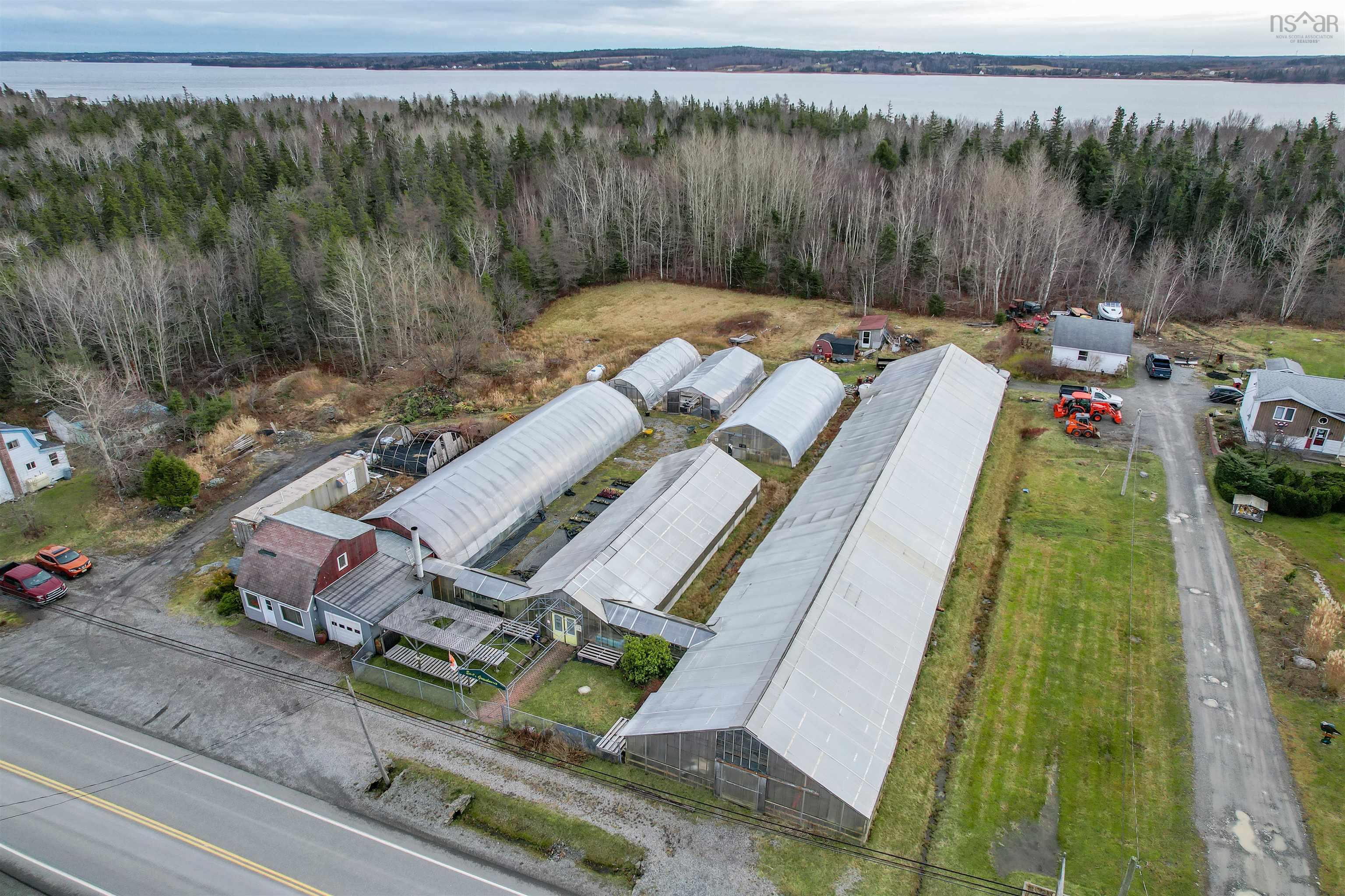 $650,000.00: 429 Seaview Drive, Upper North Sydney