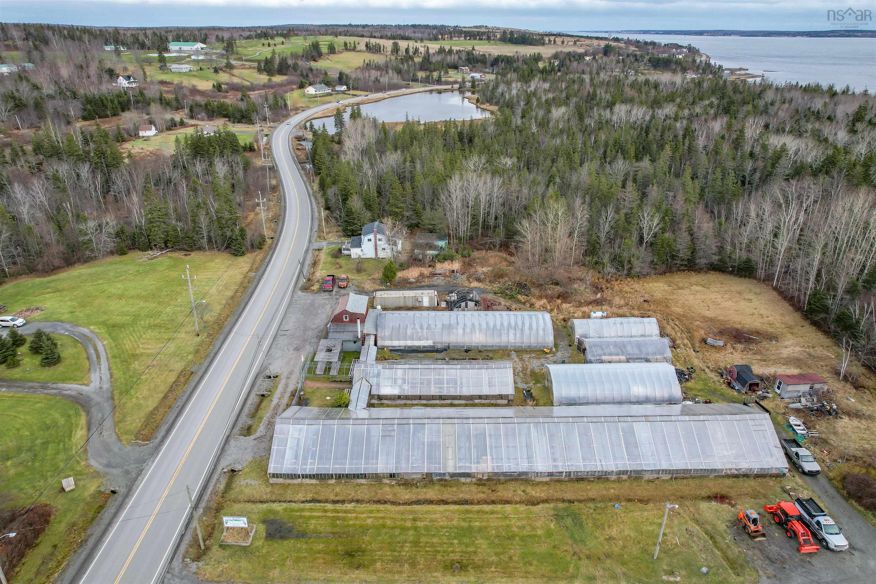 $650,000.00: 429 Seaview Drive, Upper North Sydney