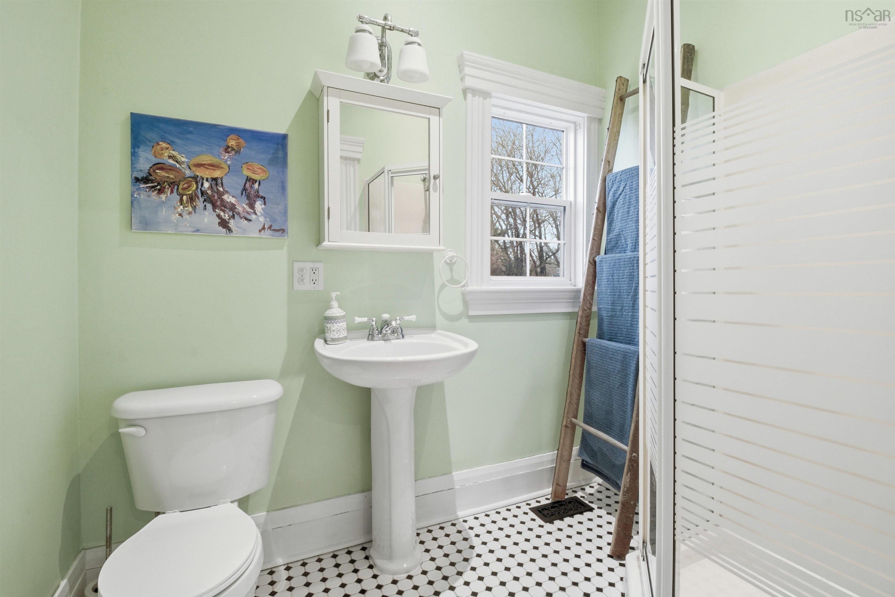 $639,000.00: 15 Falmouth Dyke Rd, Falmouth