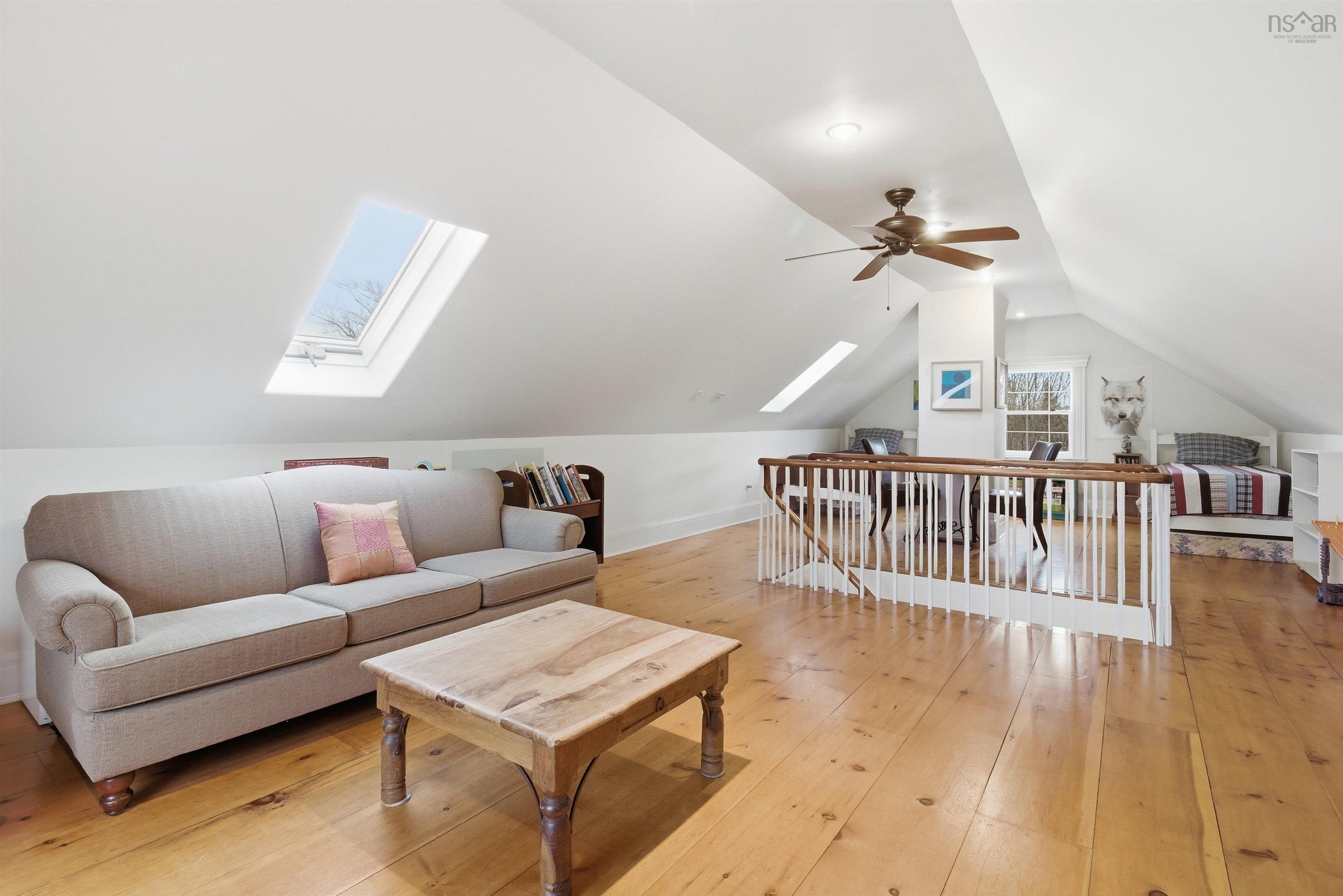 $639,000.00: 15 Falmouth Dyke Rd, Falmouth