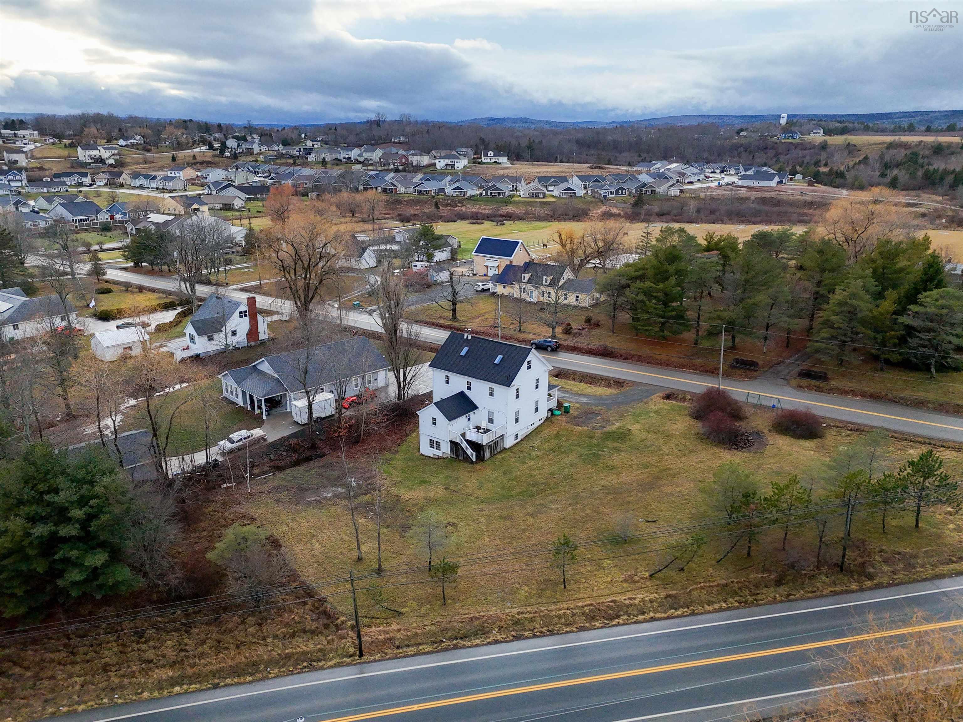 $639,000.00: 15 Falmouth Dyke Rd, Falmouth