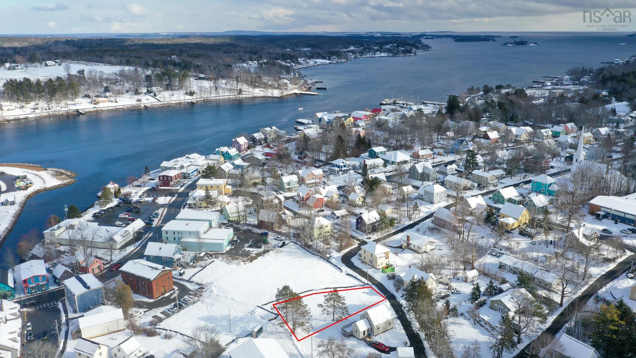 $148,900.00: lot 1 Hedge Row, Mahone Bay