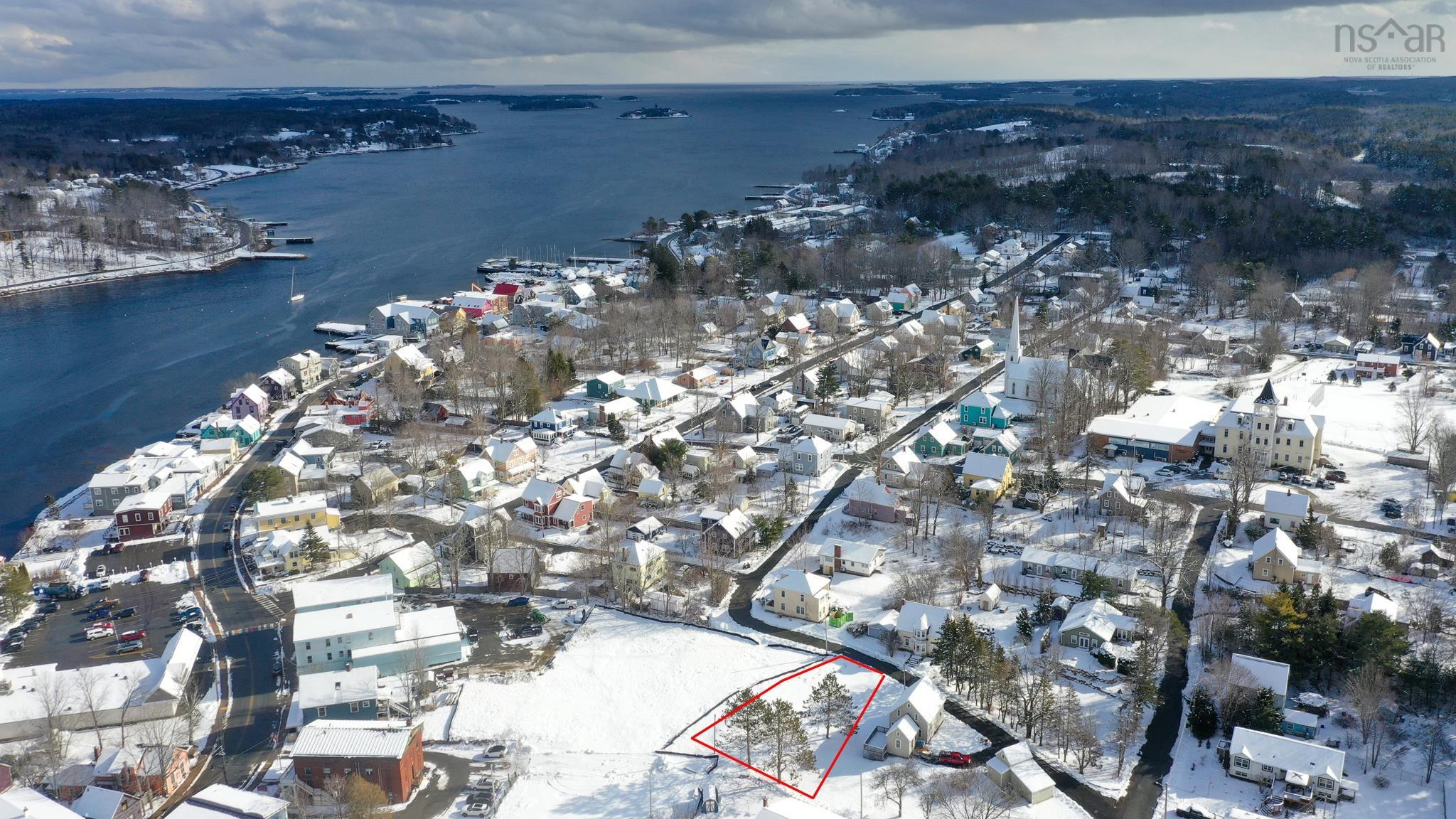 $148,900.00: lot 1 Hedge Row, Mahone Bay