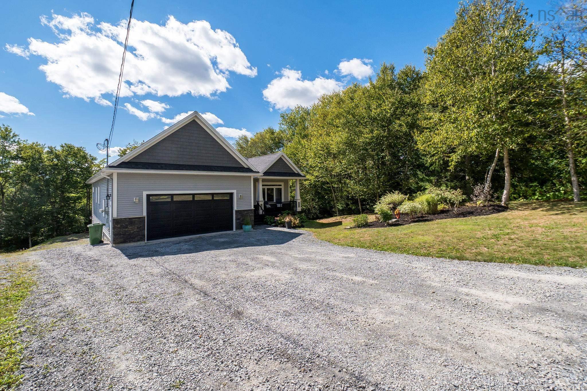 769 Lakeview Avenue, Middle Sackville, NS (MLS 202601659)