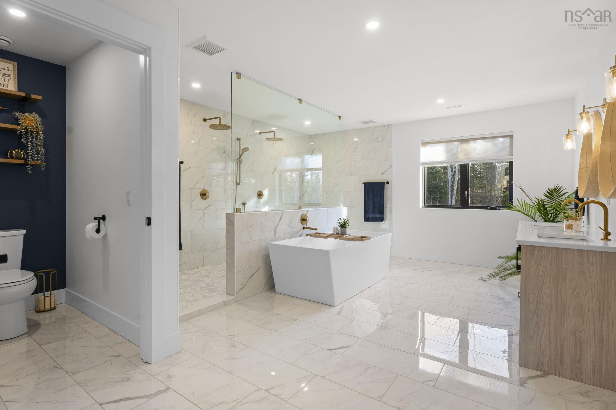 $999,900.00: 106 Edward Dr, Enfield