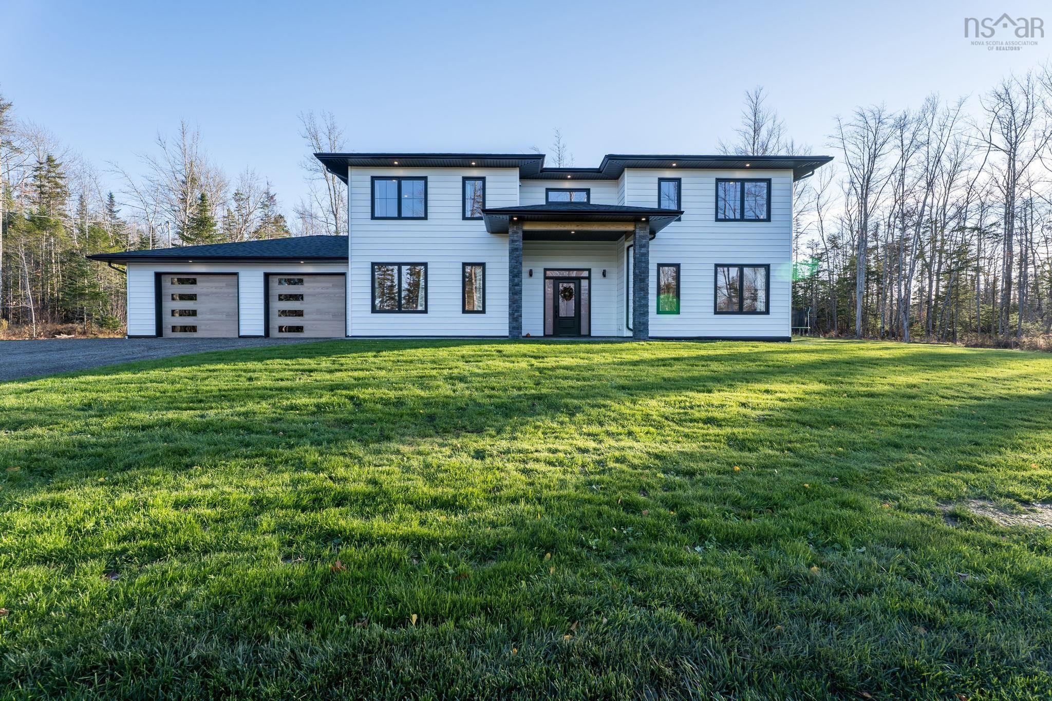 $999,900.00: 106 Edward Dr, Enfield