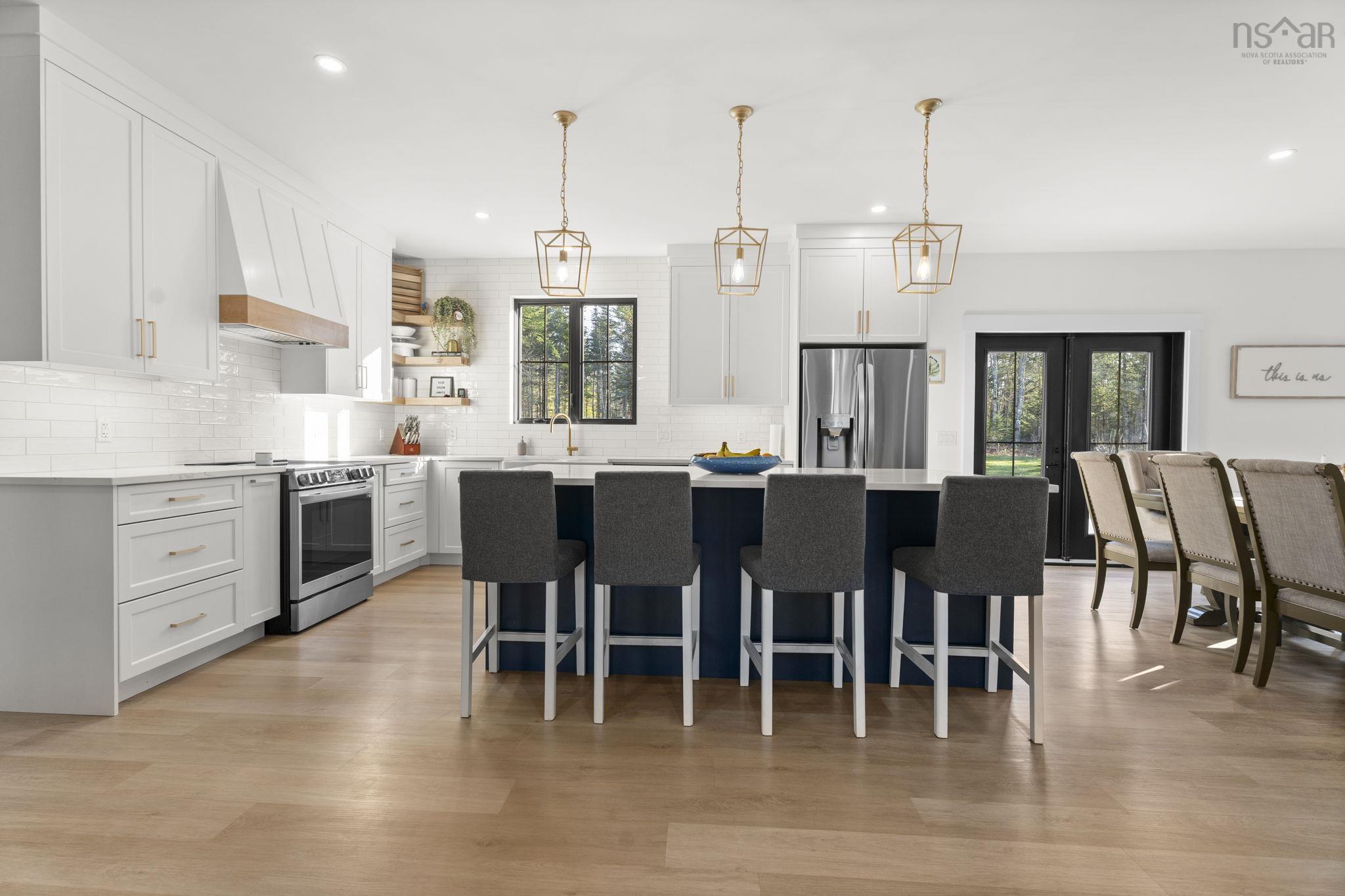 $999,900.00: 106 Edward Dr, Enfield