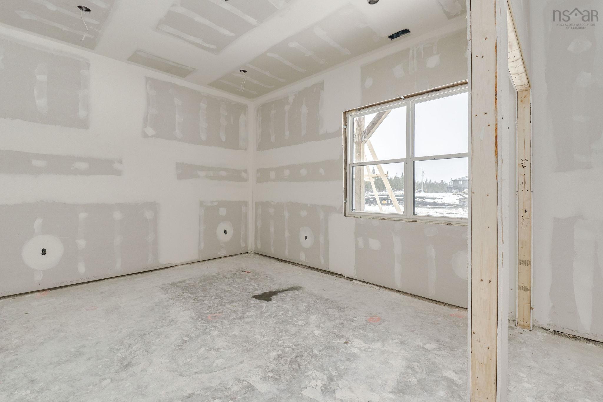 $1,395,000.00: 35 George Cyril Drive, Lawrencetown