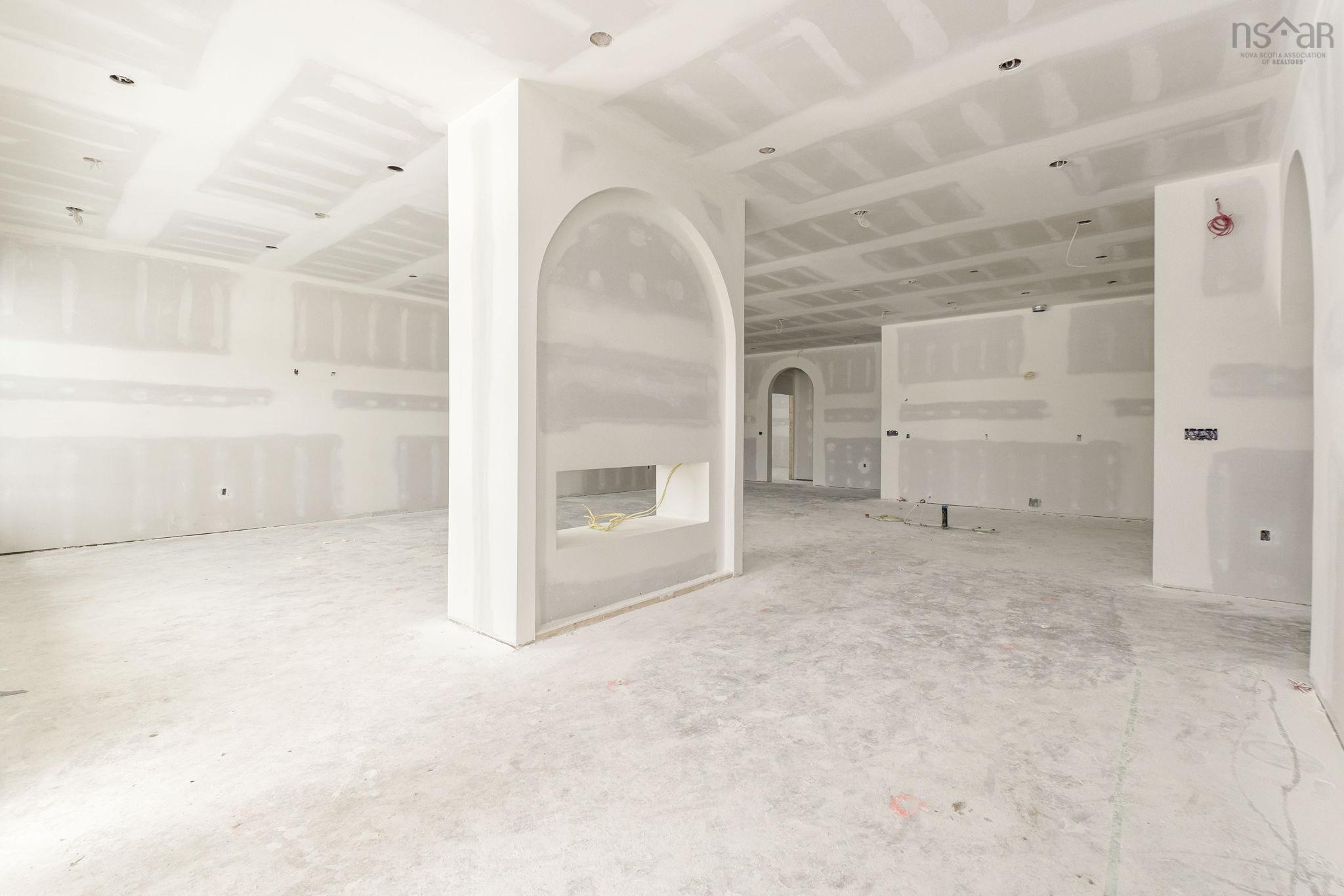 $1,395,000.00: 35 George Cyril Drive, Lawrencetown