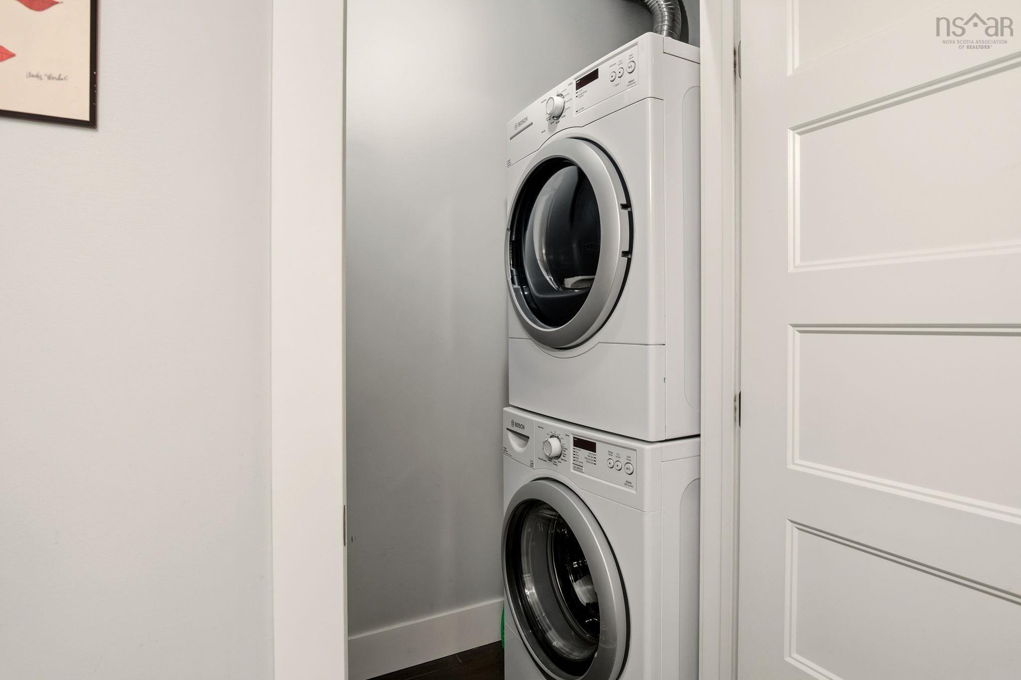 $449,000.00: 503 15 Kings Wharf Place, Dartmouth