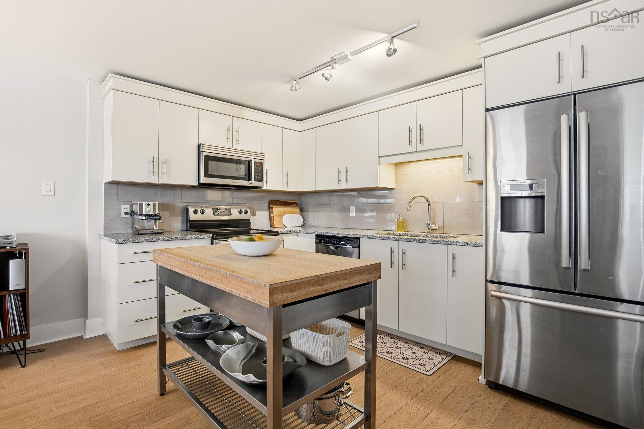 $449,000.00: 503 15 Kings Wharf Place, Dartmouth