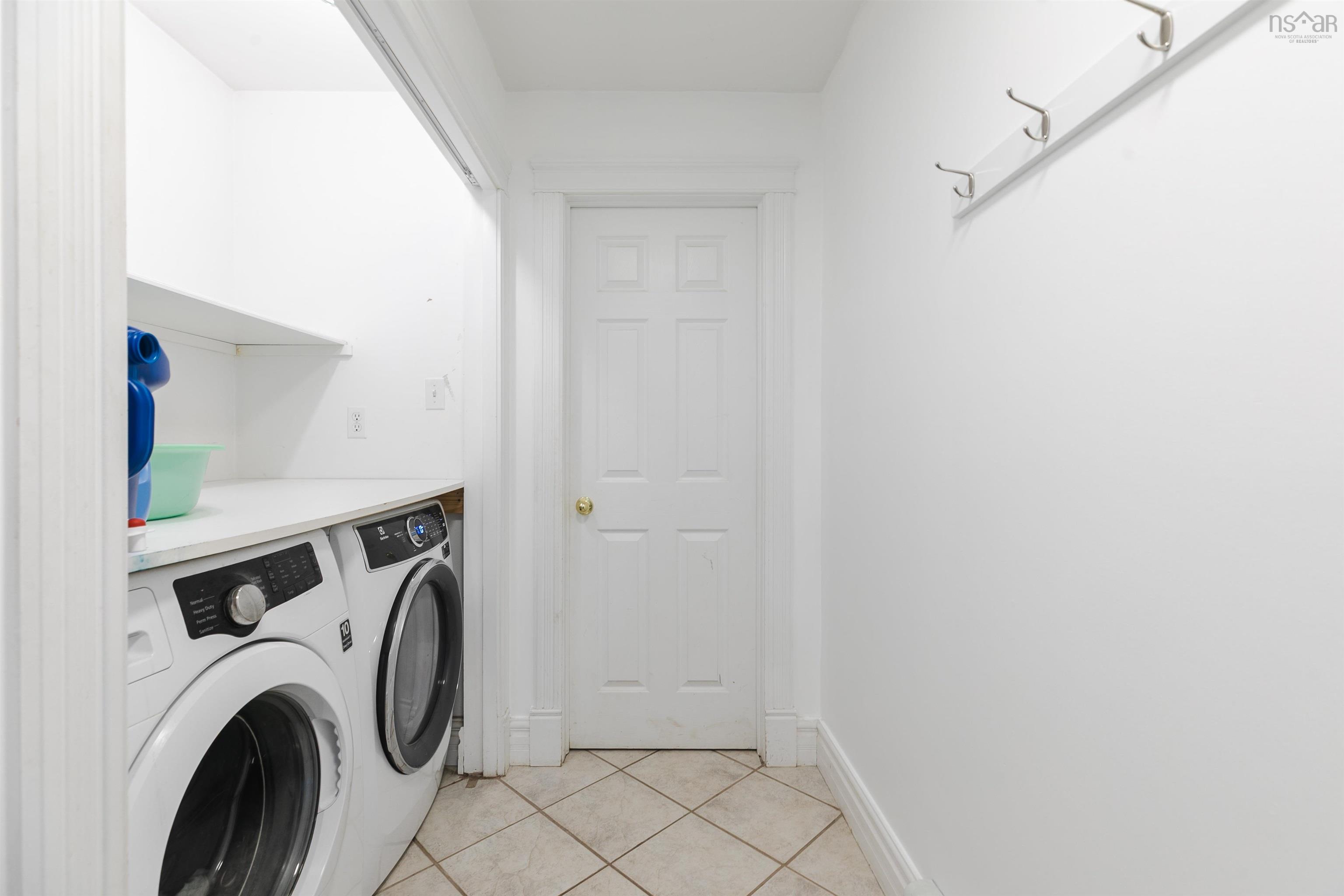 $889,900.00: 252 Gleneagles Drive, Hammonds Plains