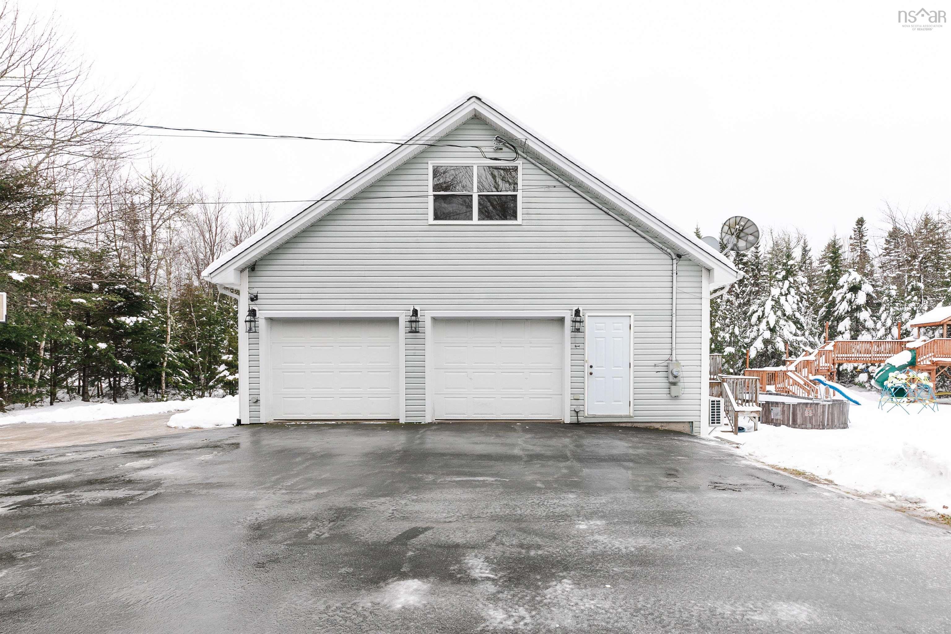 $889,900.00: 252 Gleneagles Drive, Hammonds Plains