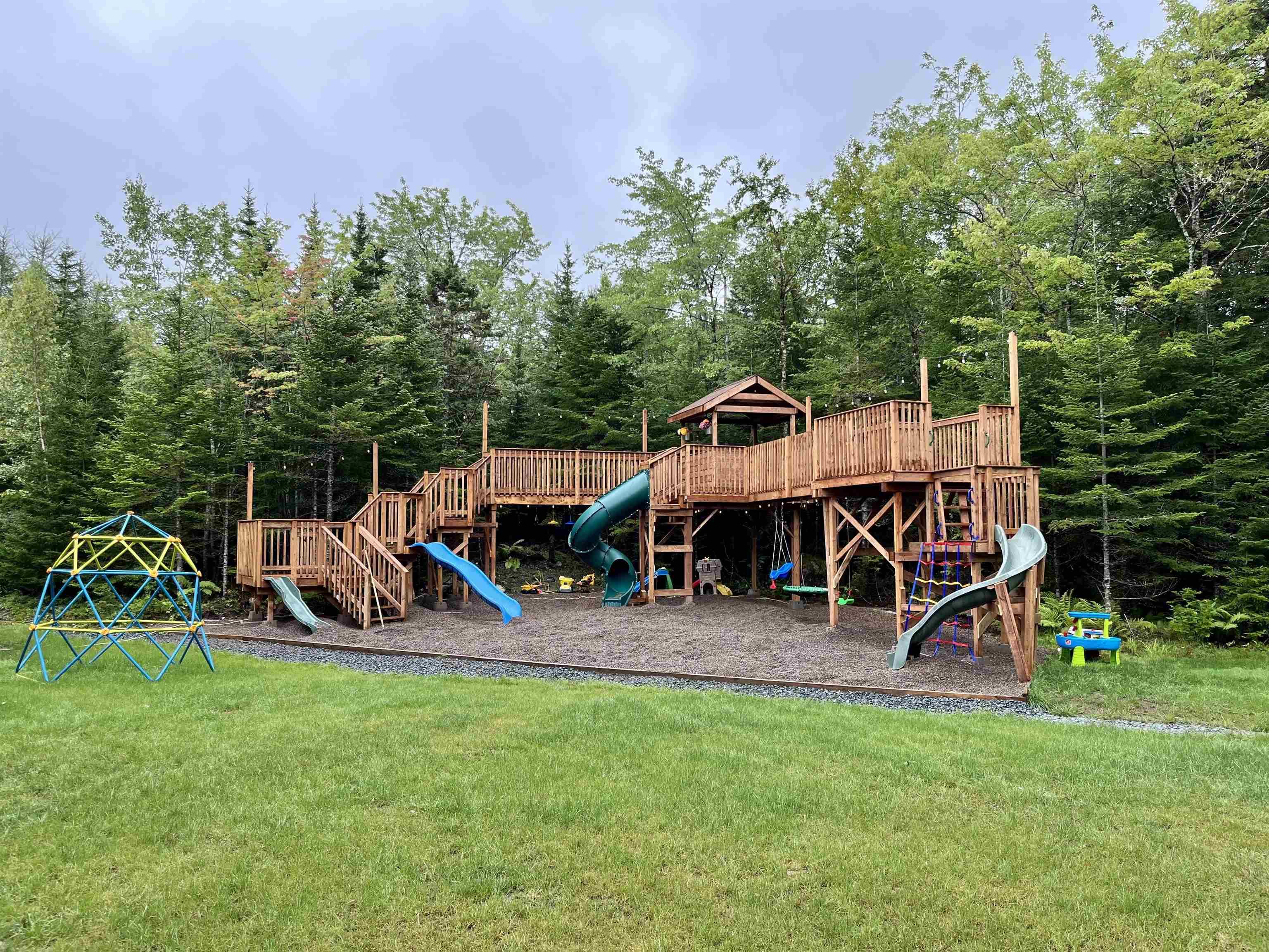 $889,900.00: 252 Gleneagles Drive, Hammonds Plains