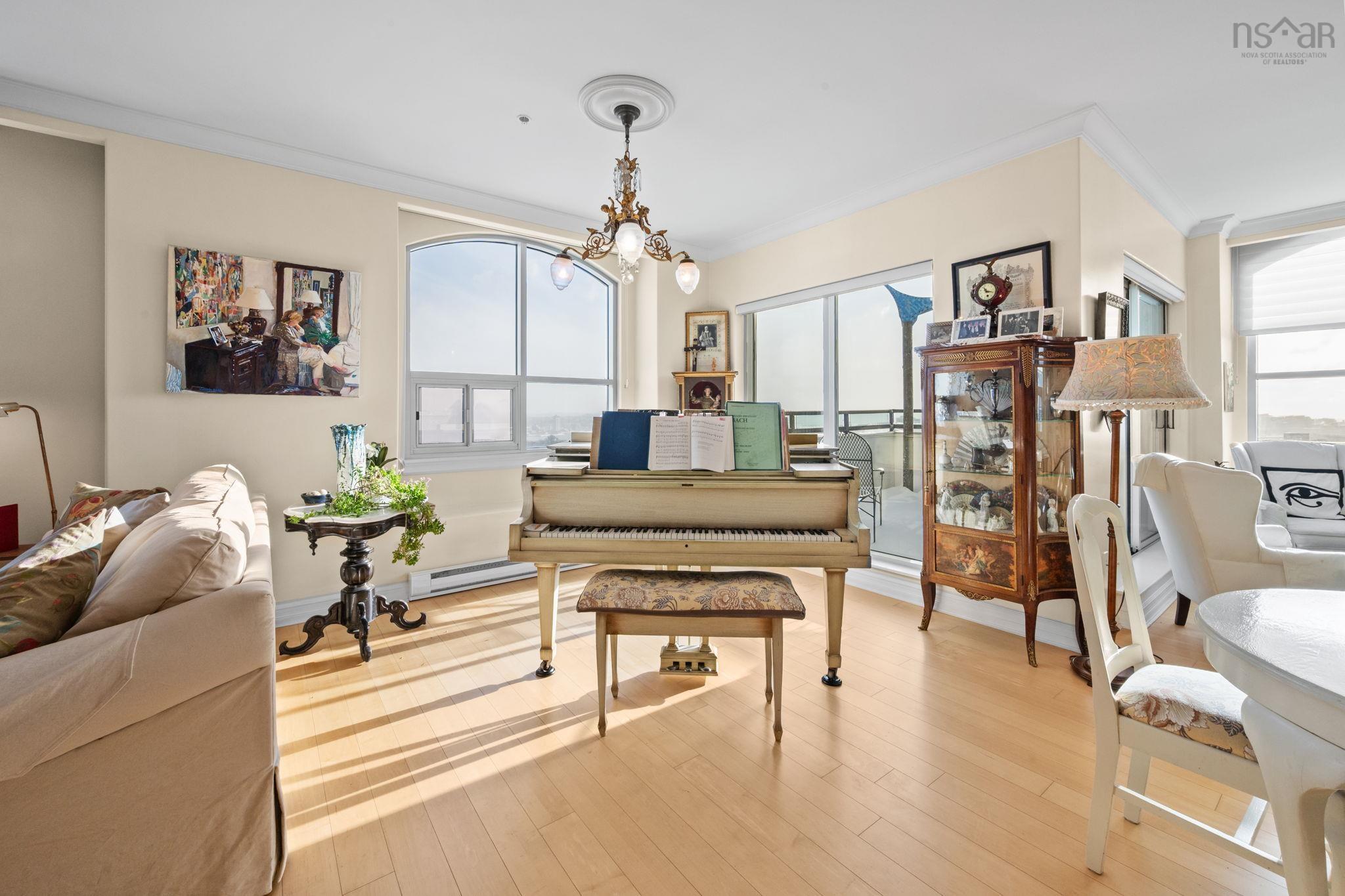 $949,900.00: 1205 2677 Gladstone Street, Halifax